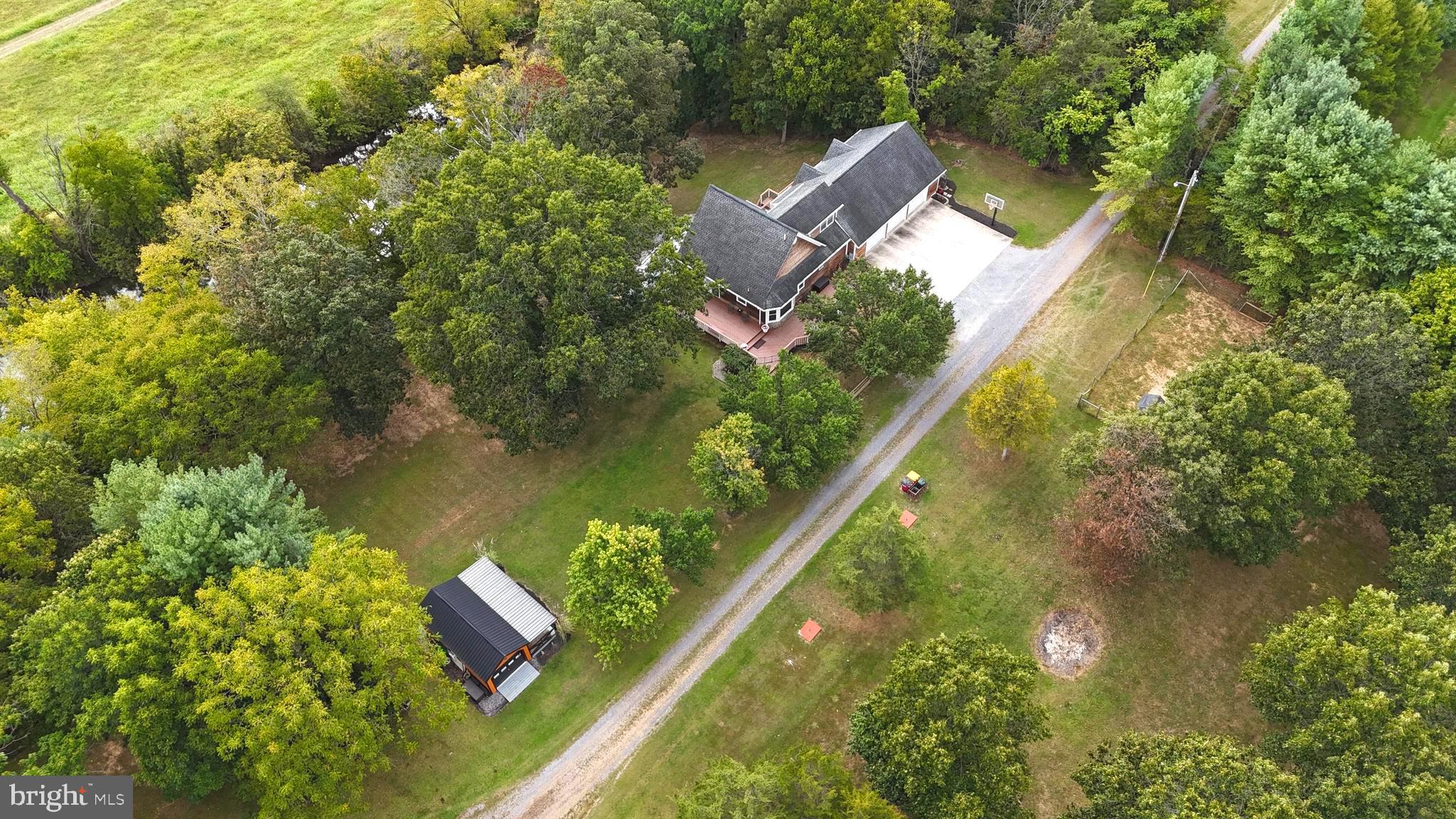 HIDDEN RIVER - Residential