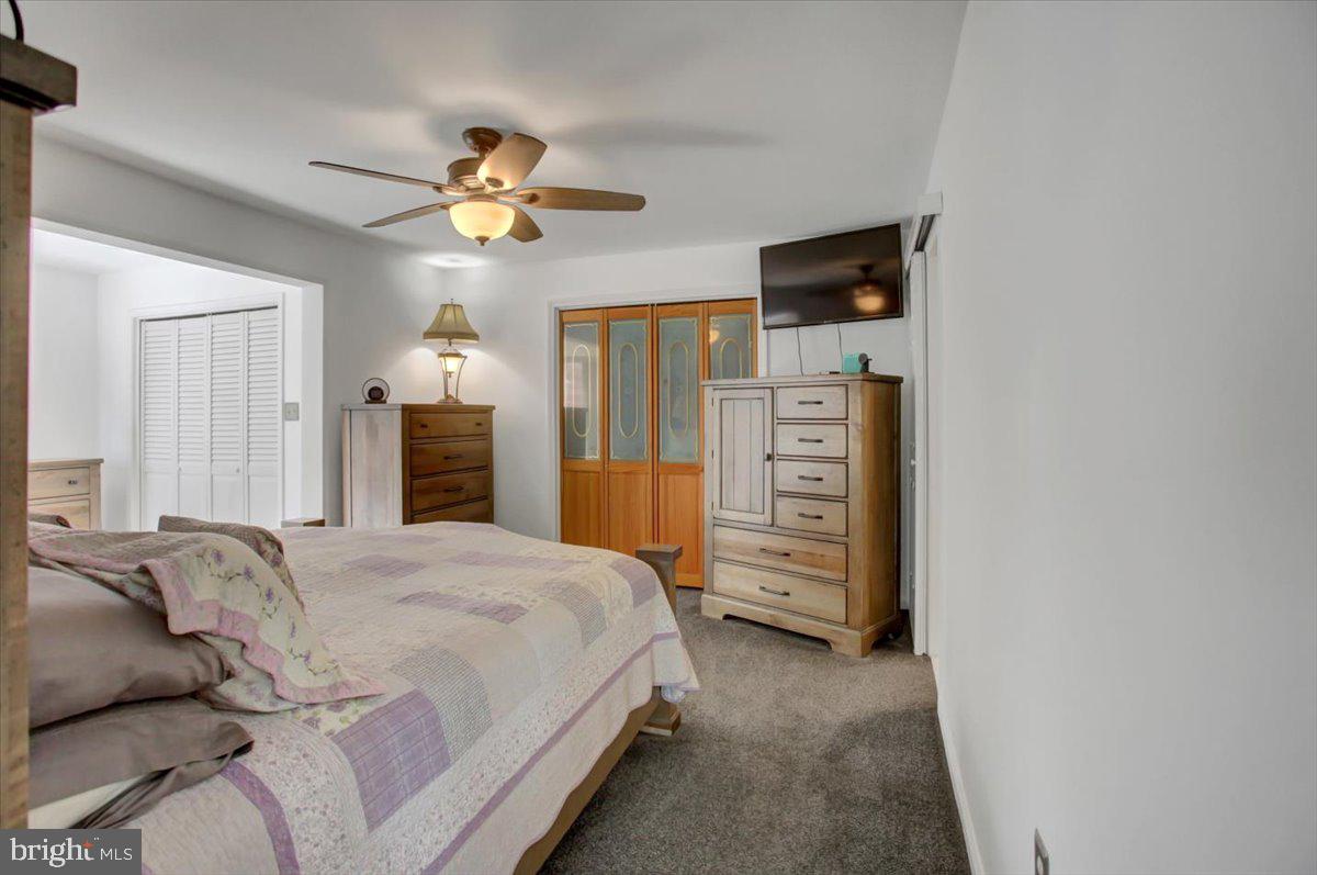 HIDDEN RIVER - Residential