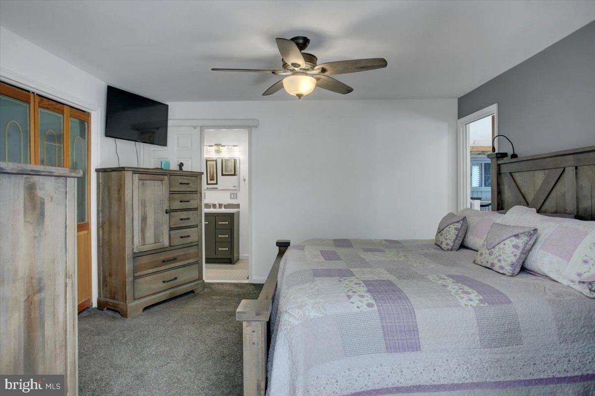 HIDDEN RIVER - Residential