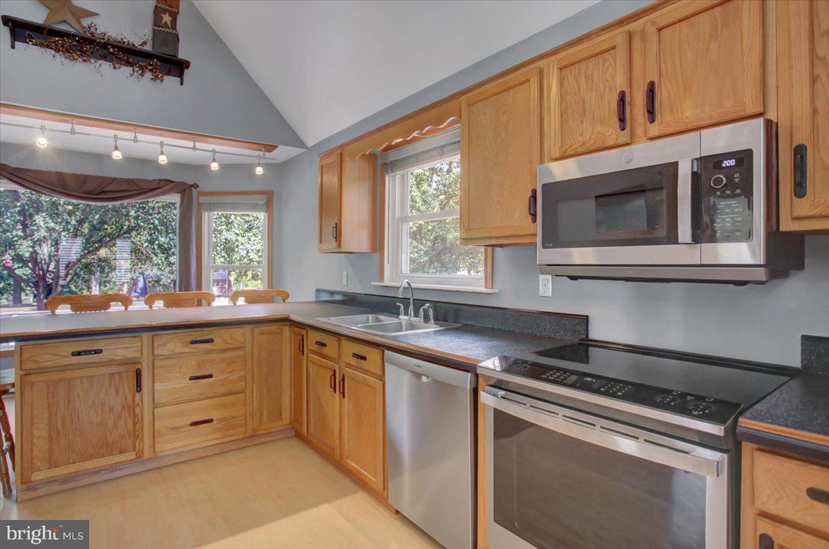 HIDDEN RIVER - Residential