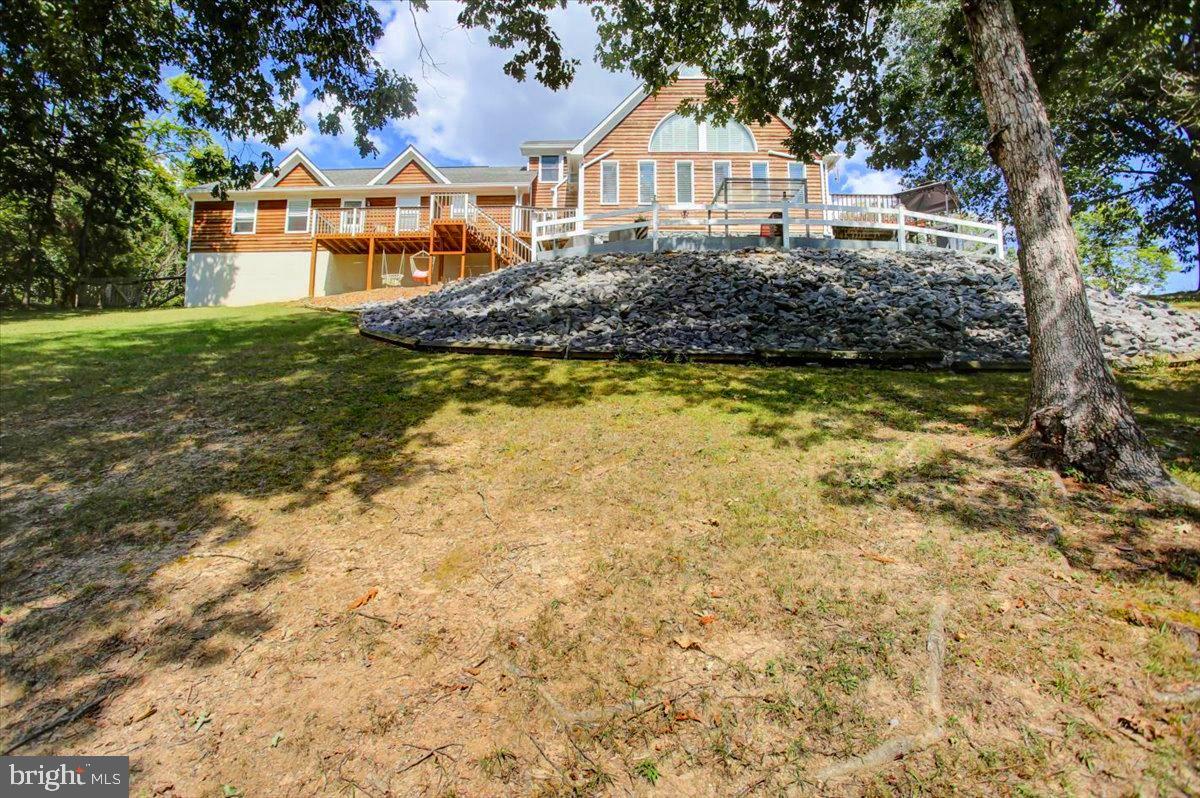 HIDDEN RIVER - Residential