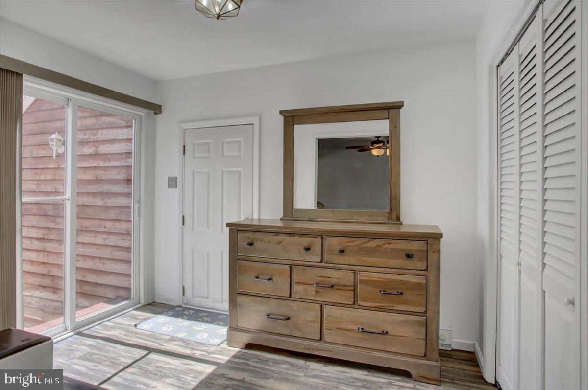 HIDDEN RIVER - Residential