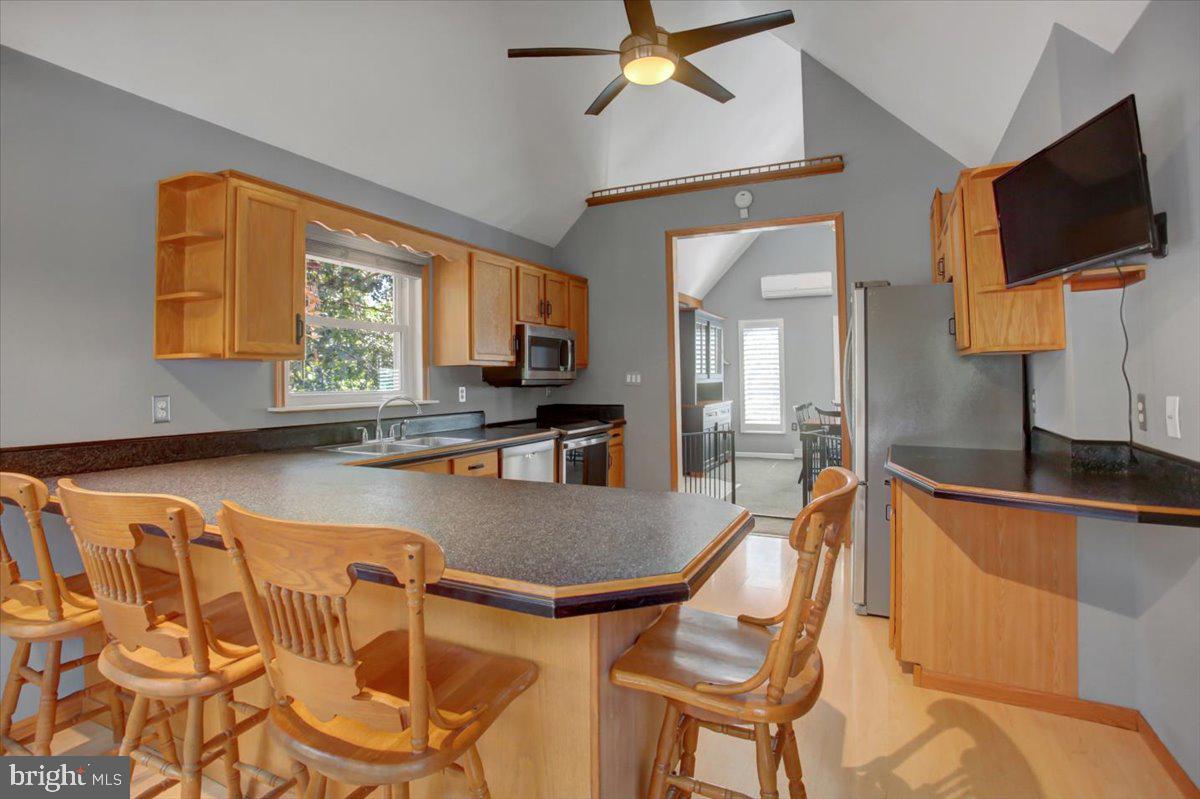 HIDDEN RIVER - Residential