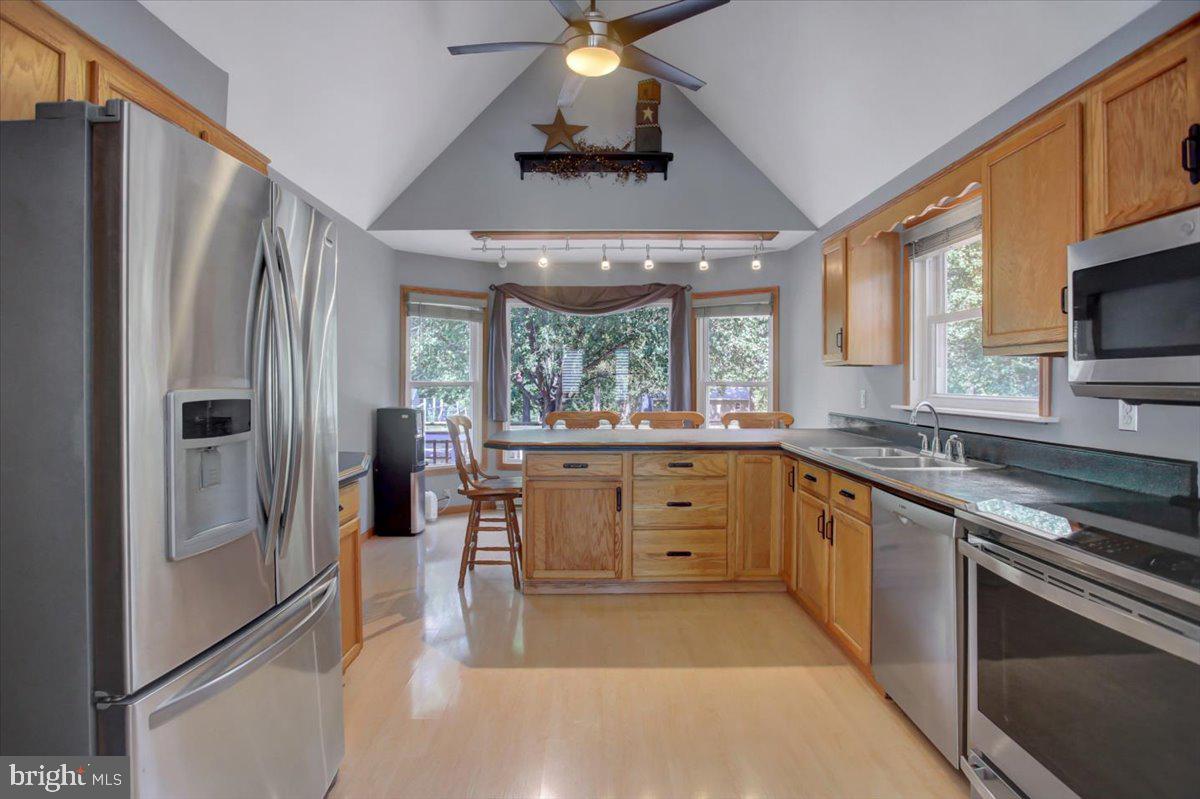 HIDDEN RIVER - Residential