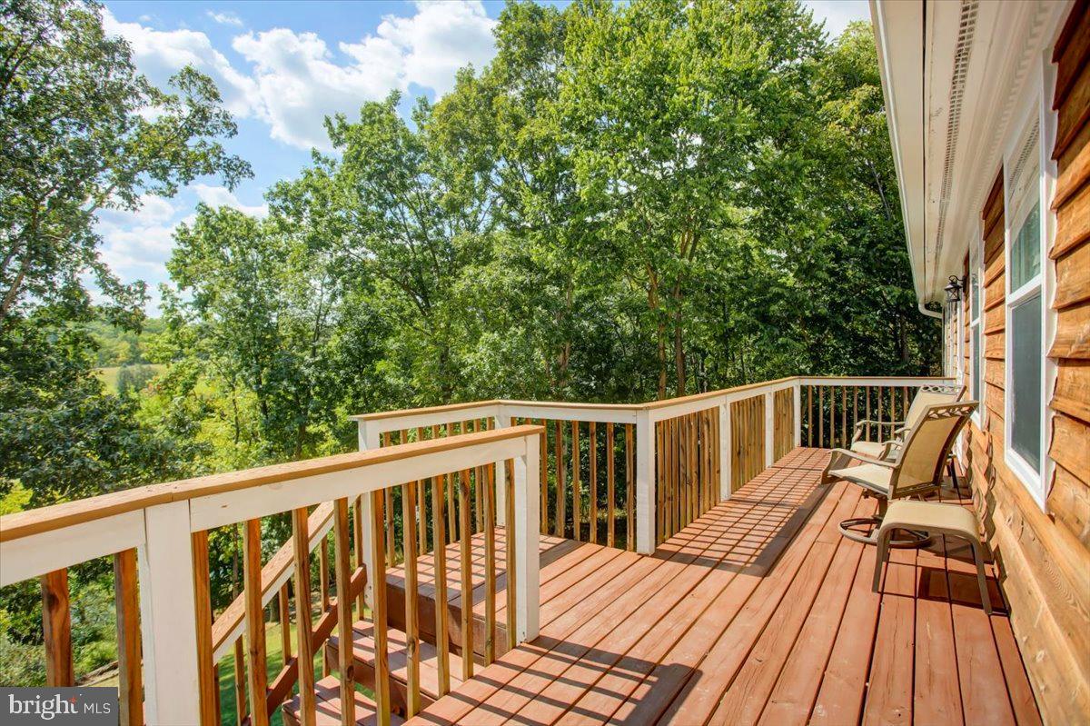 HIDDEN RIVER - Residential