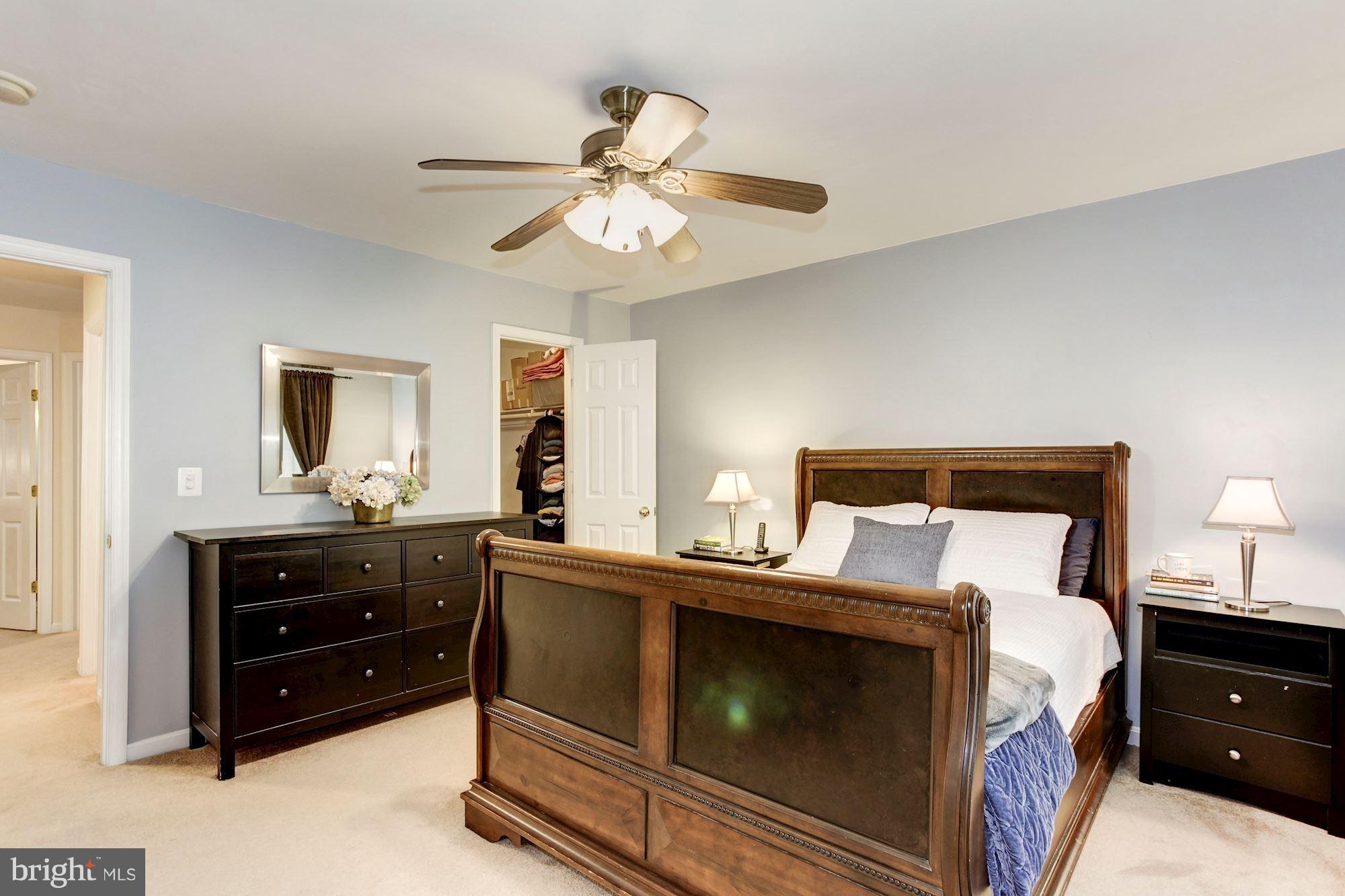 LAKECREST - Residential