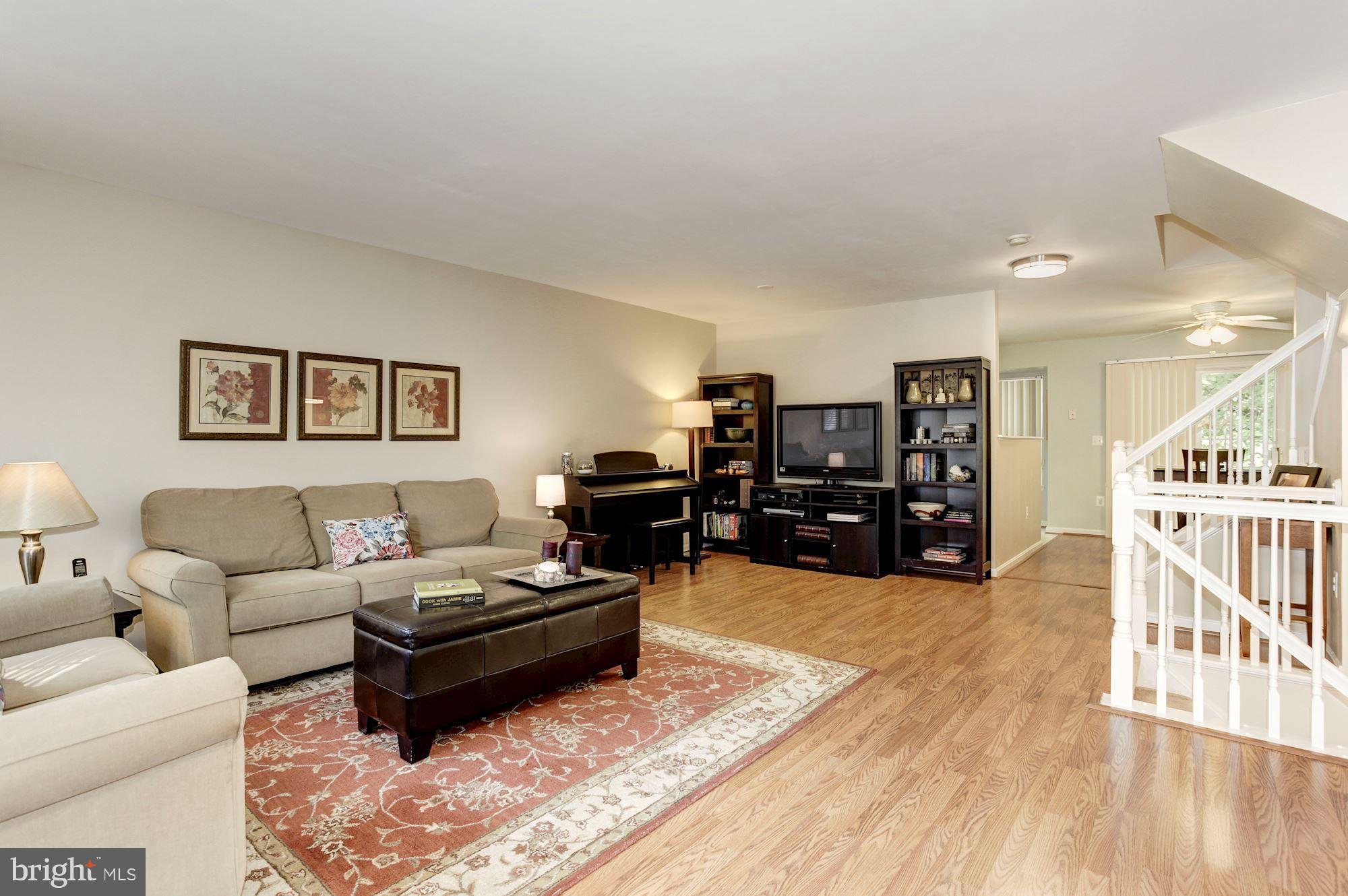 LAKECREST - Residential