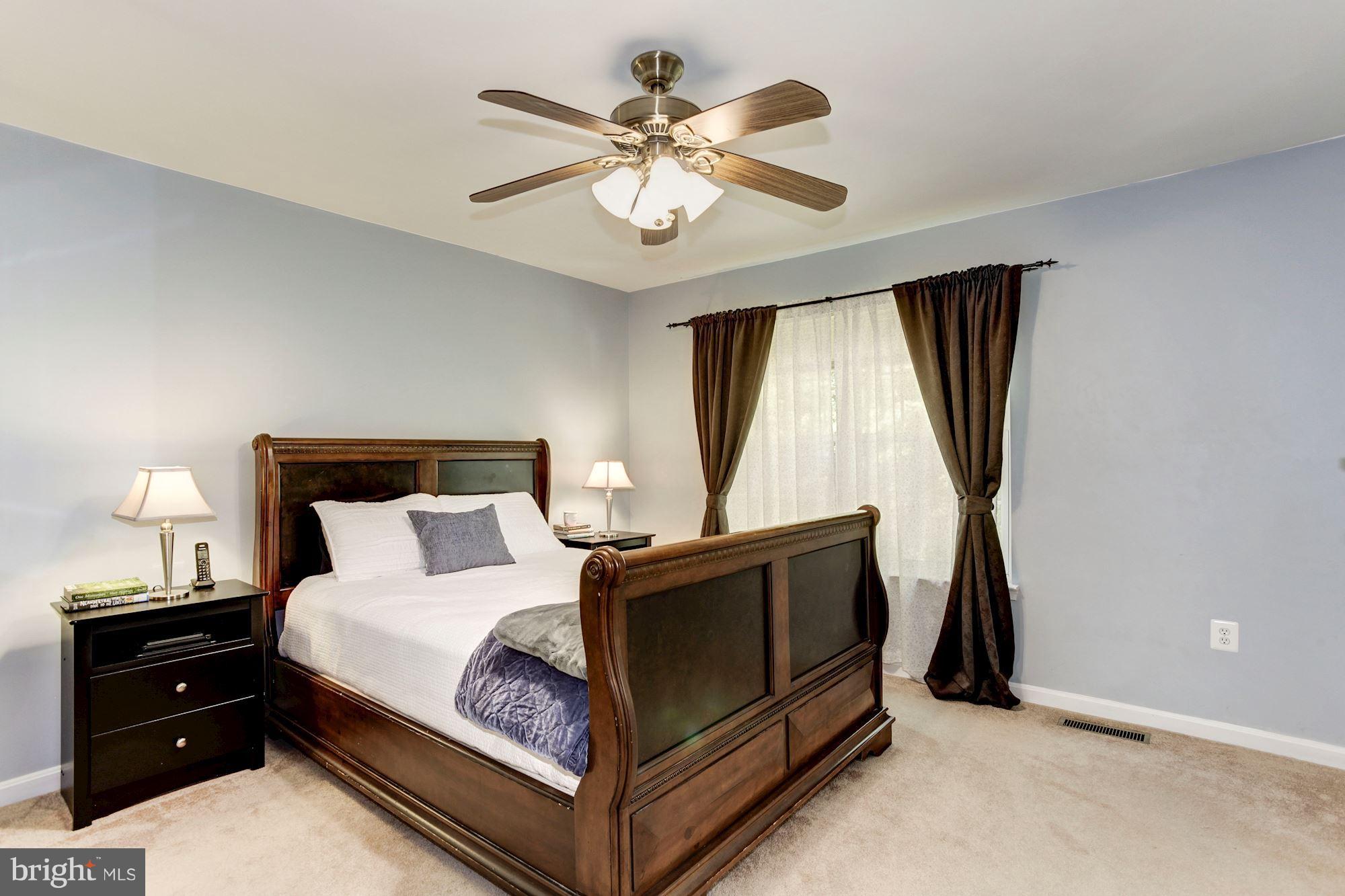 LAKECREST - Residential