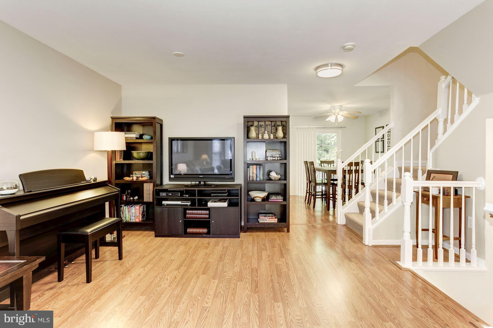 LAKECREST - Residential