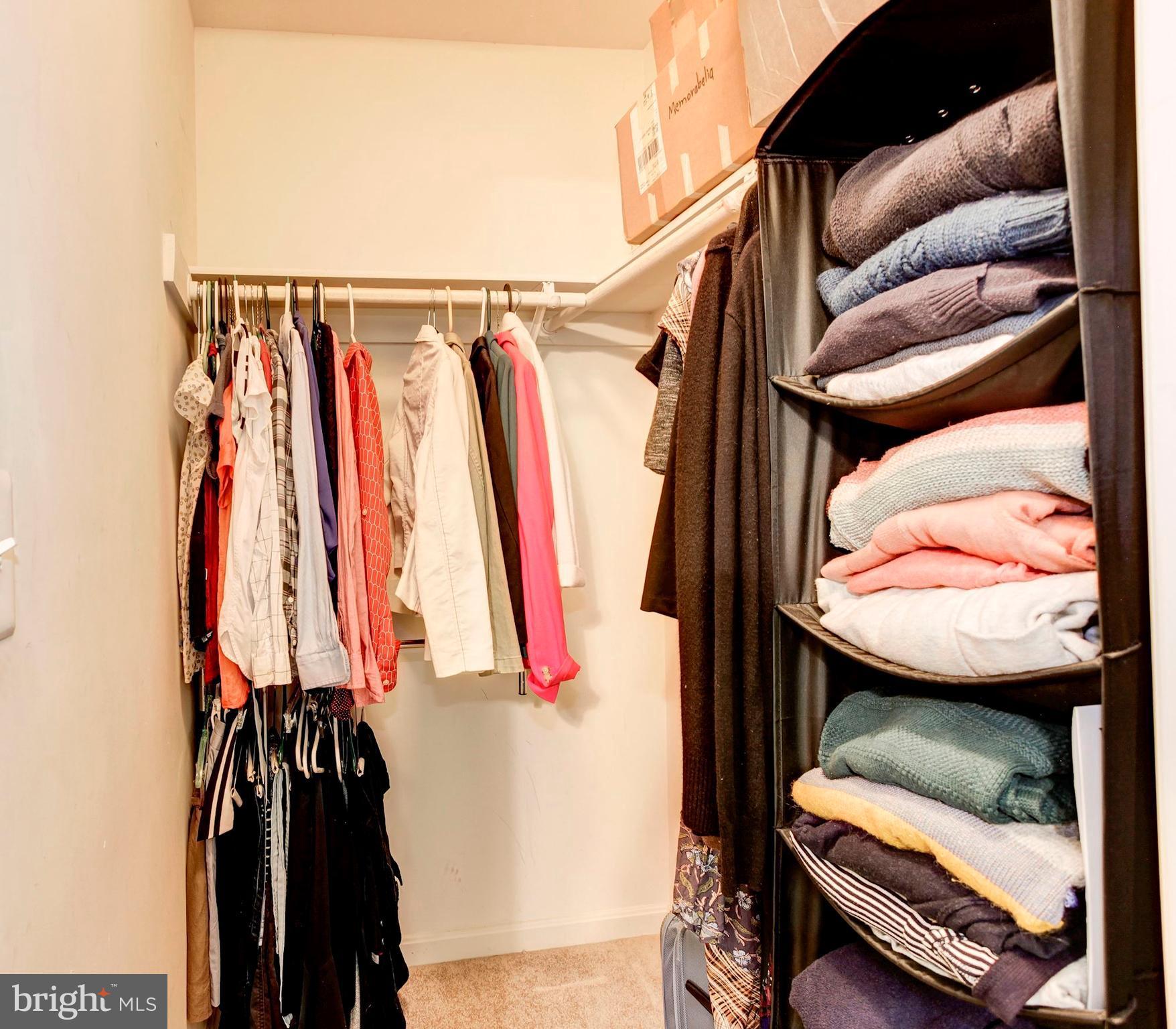 LAKECREST - Residential