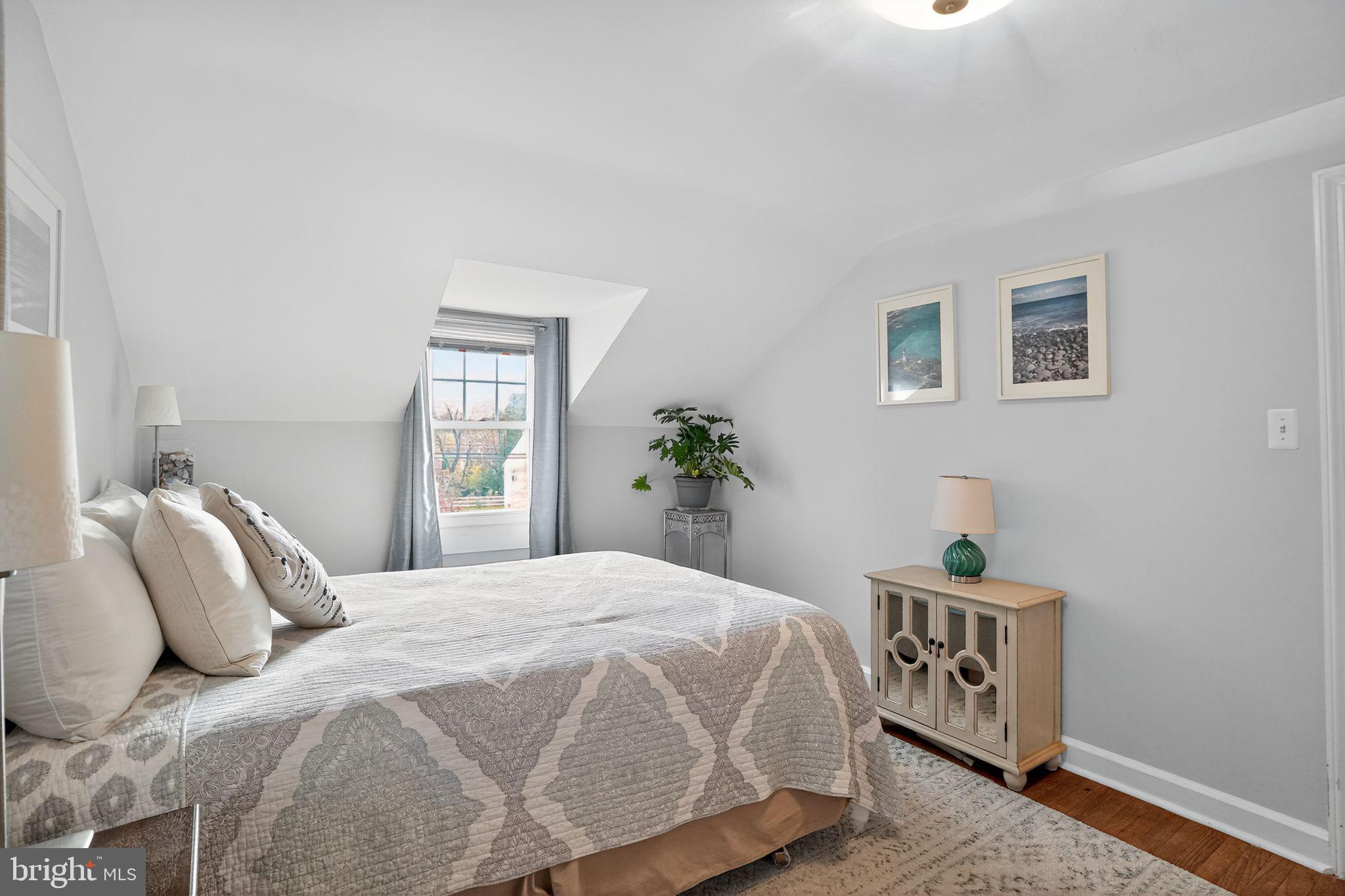 FLOURTOWN - Residential