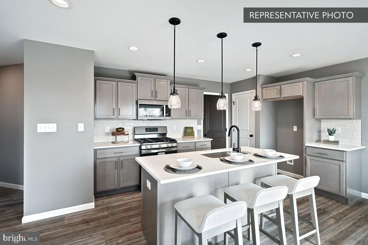 DEERFIELD ESTATES - Residential