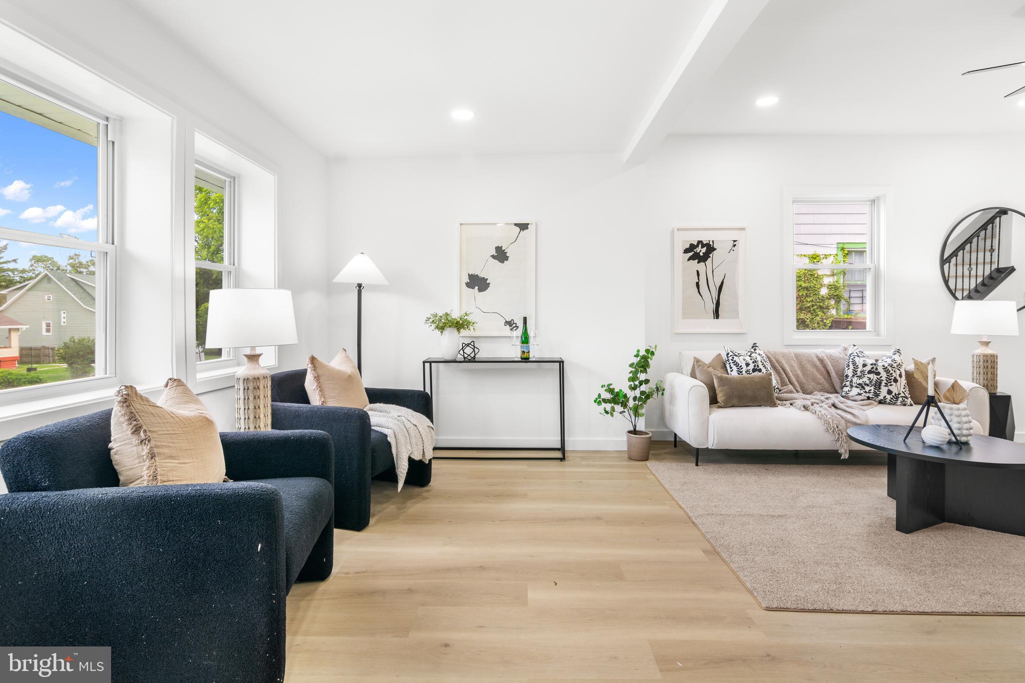 WINDSOR HILLS - Residential