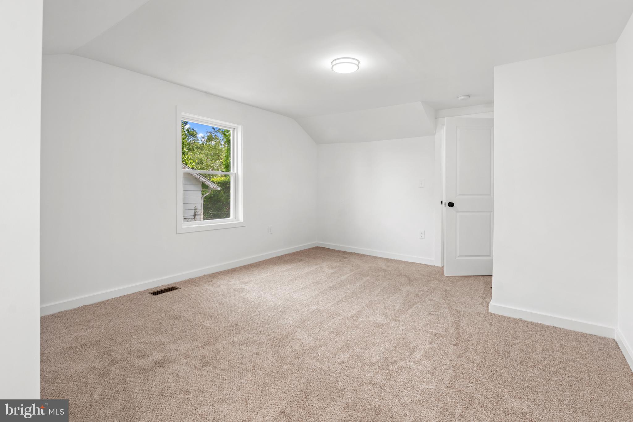 WINDSOR HILLS - Residential