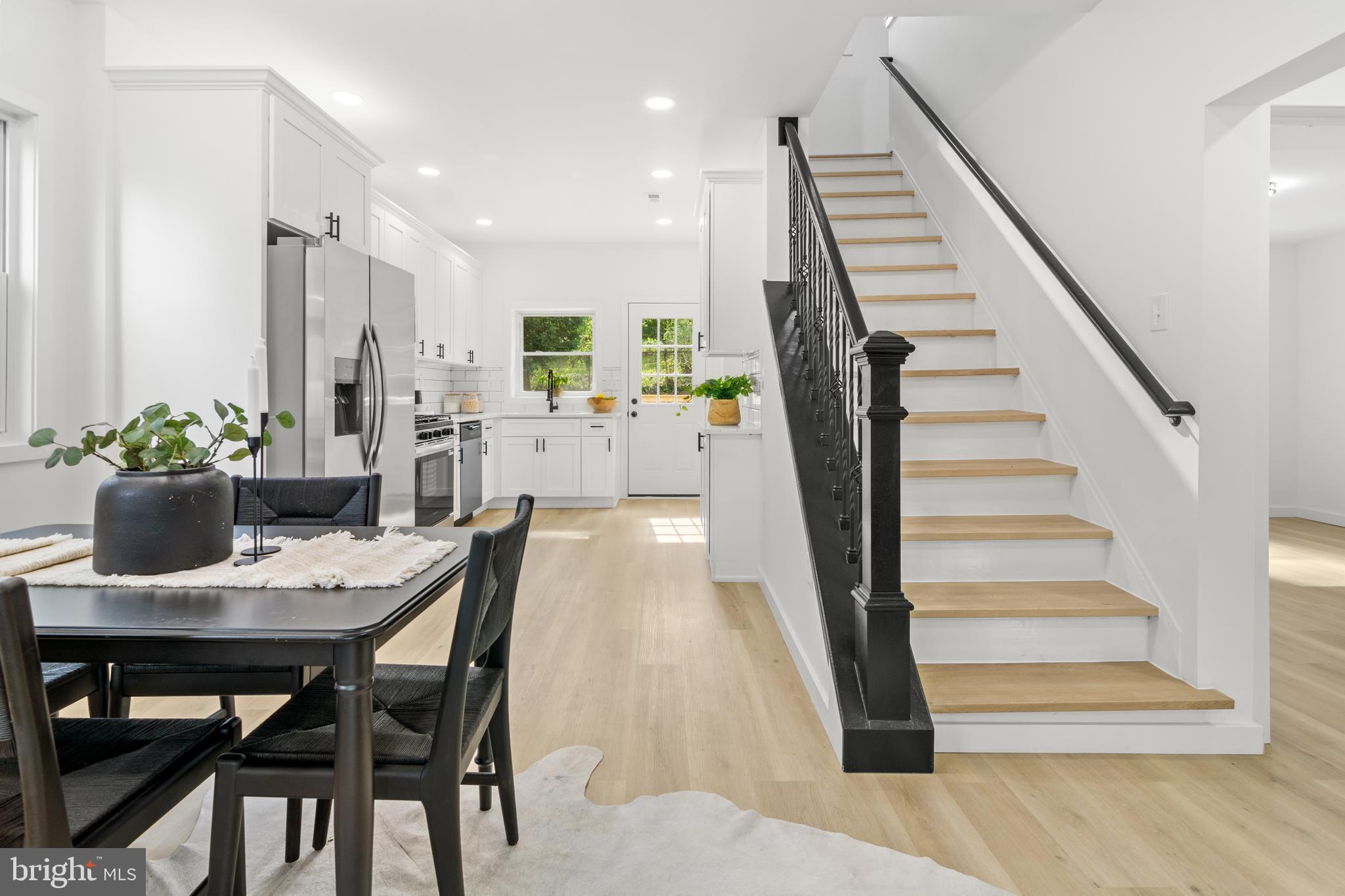 WINDSOR HILLS - Residential