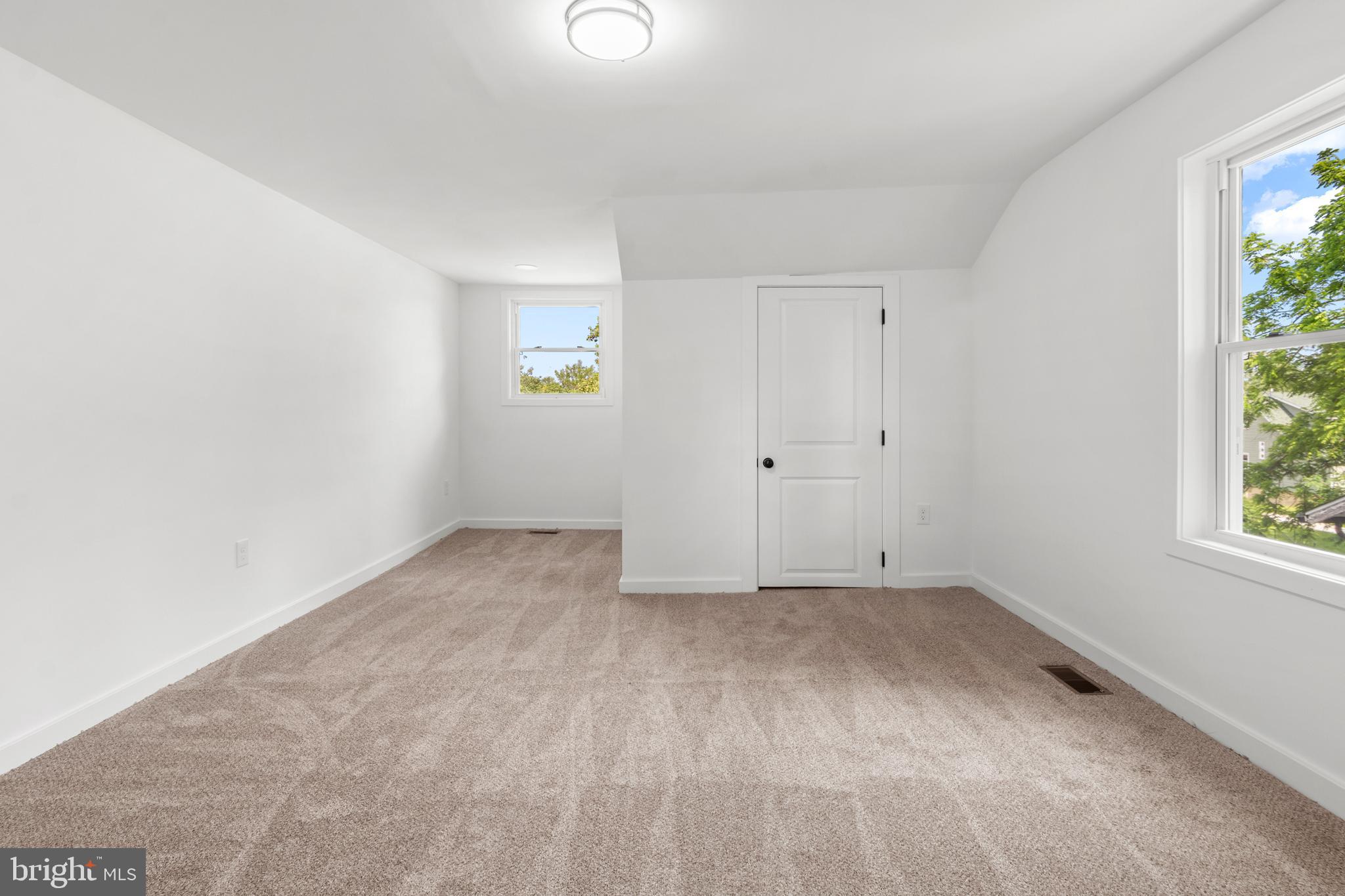 WINDSOR HILLS - Residential