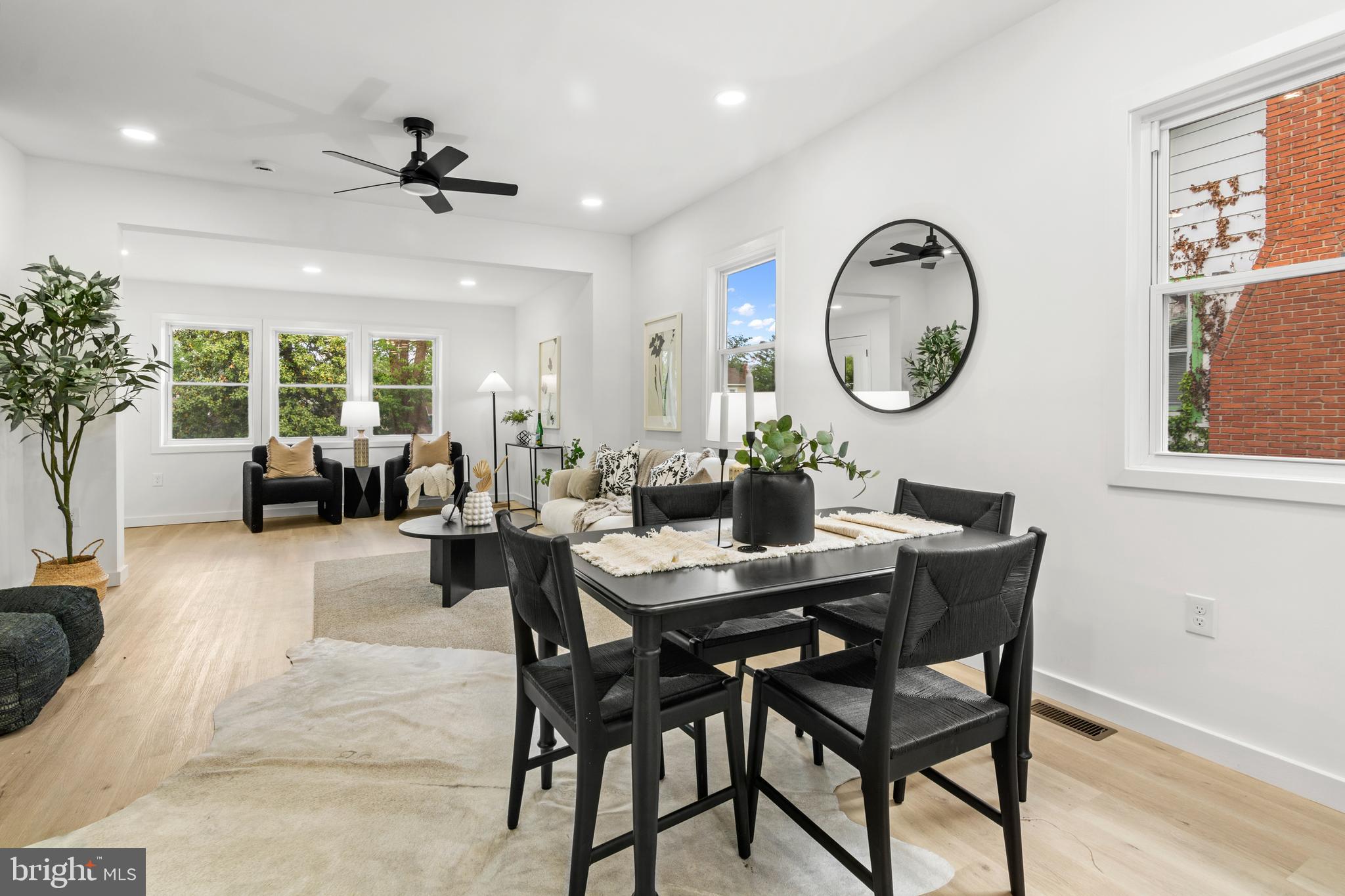 WINDSOR HILLS - Residential