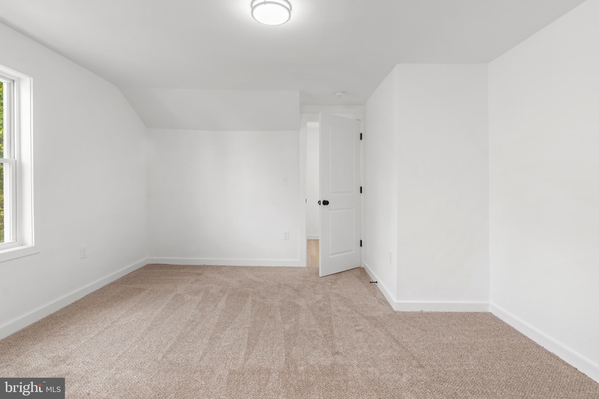 WINDSOR HILLS - Residential