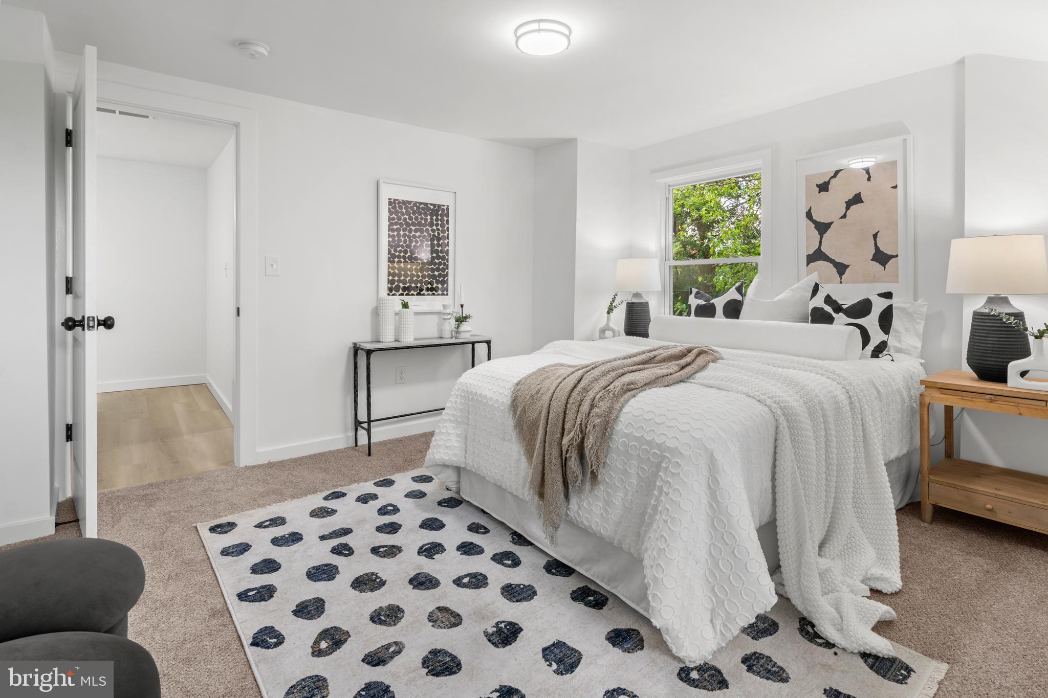 WINDSOR HILLS - Residential