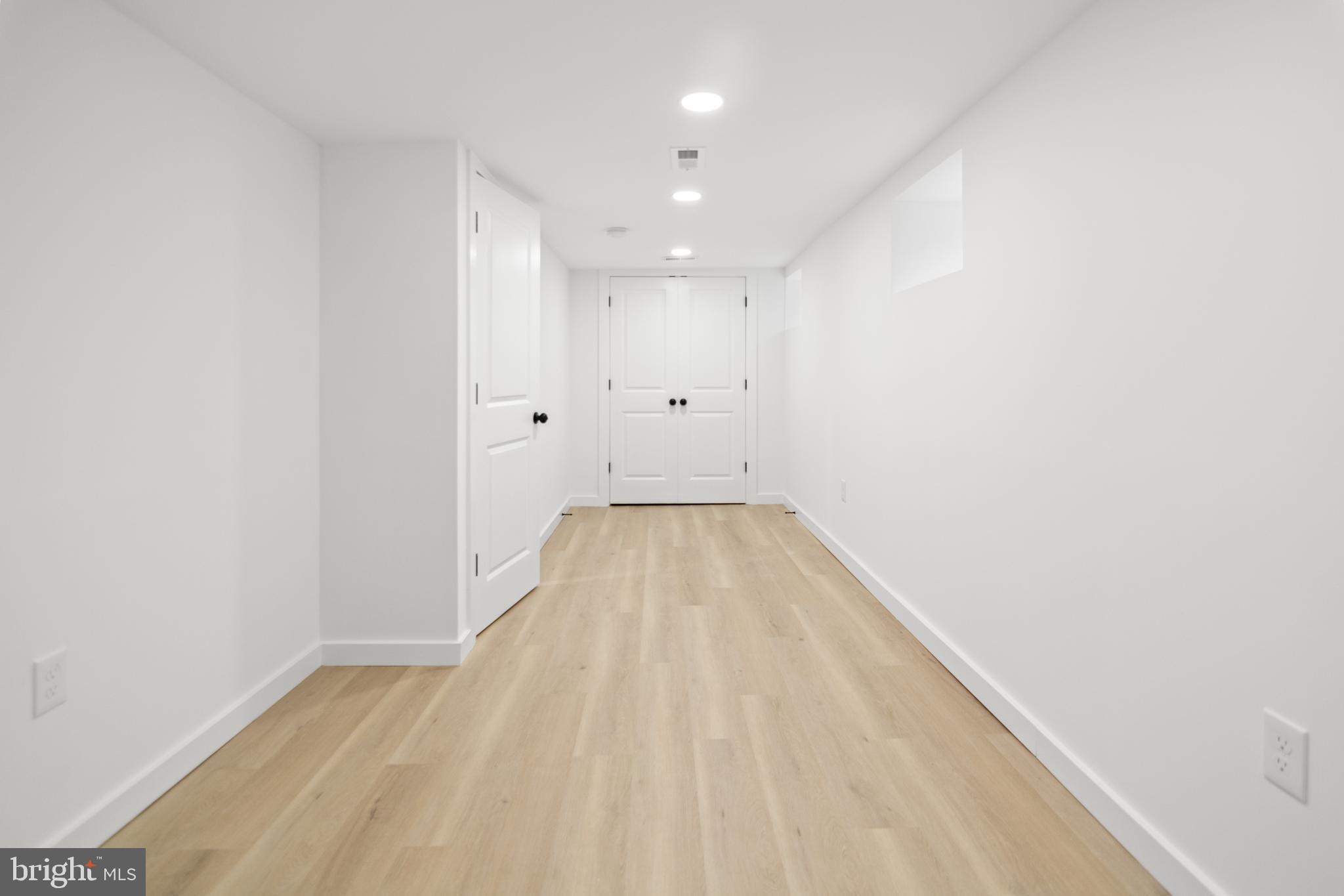 WINDSOR HILLS - Residential