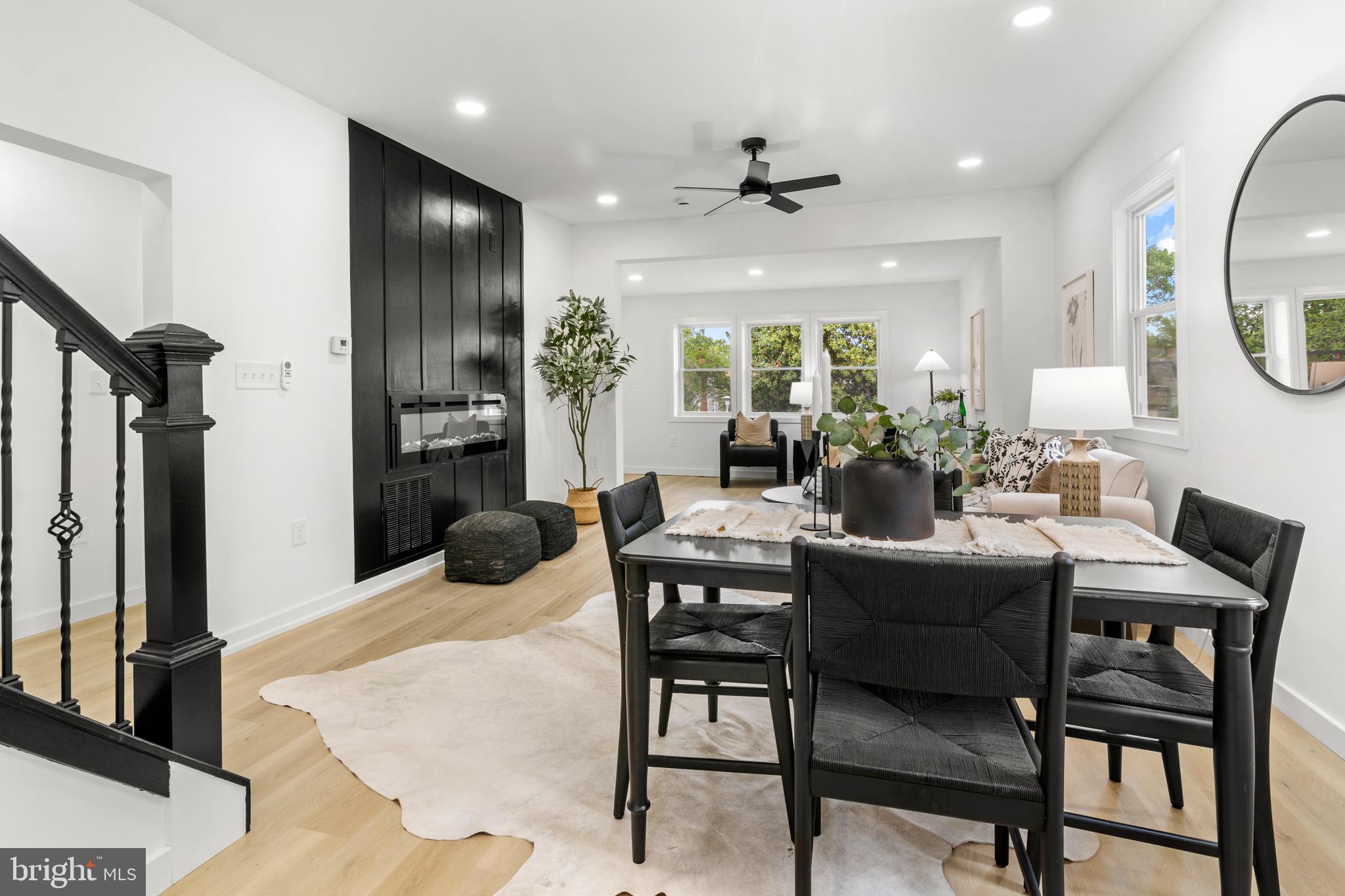 WINDSOR HILLS - Residential