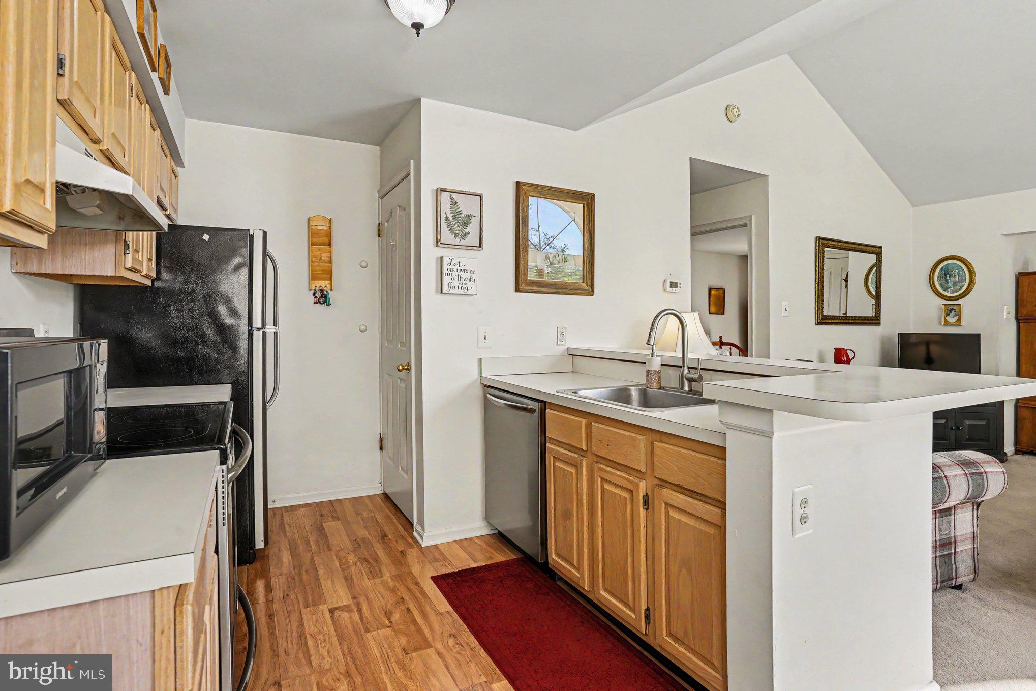 MONTGOMERY BROOK - Residential