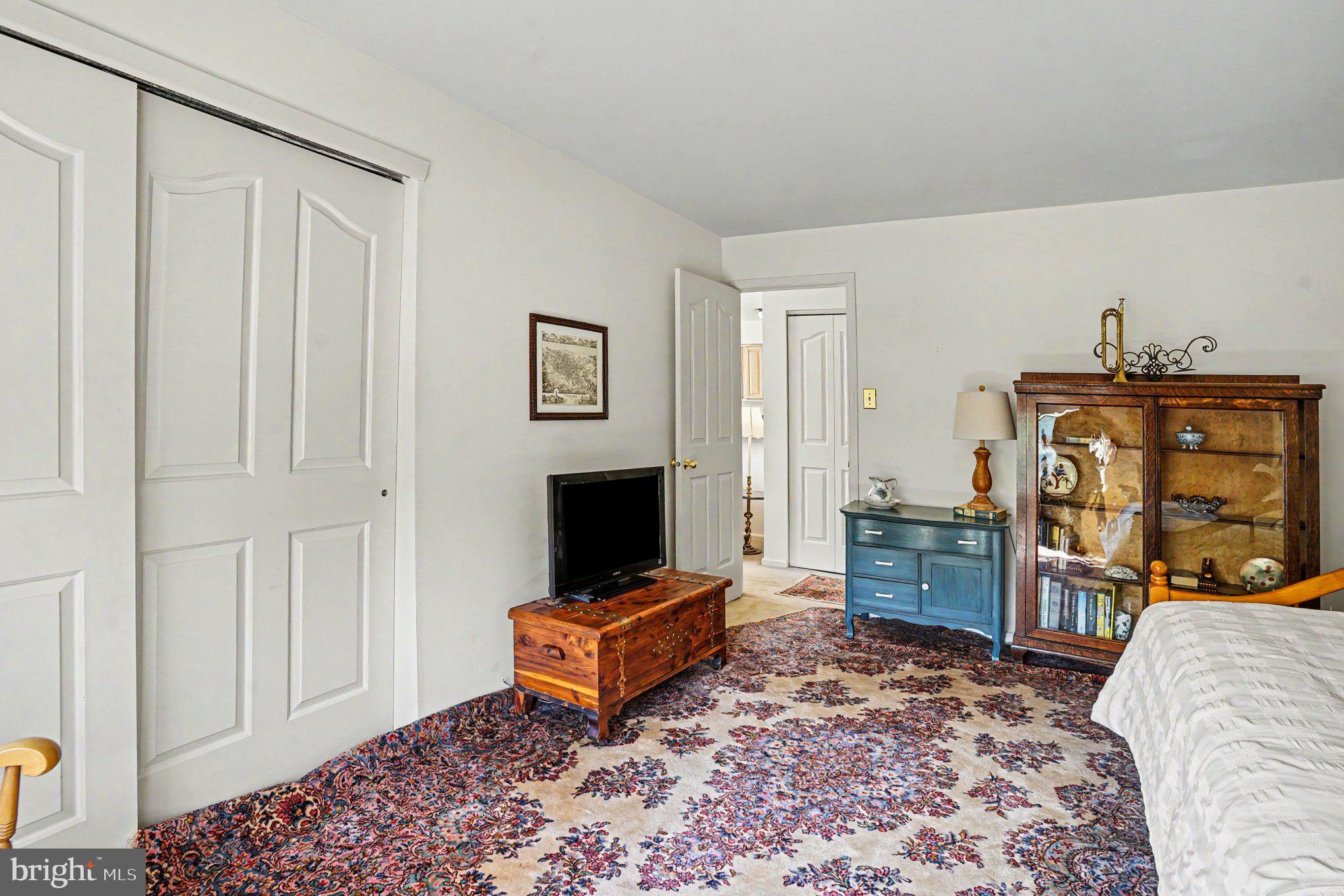 MONTGOMERY BROOK - Residential
