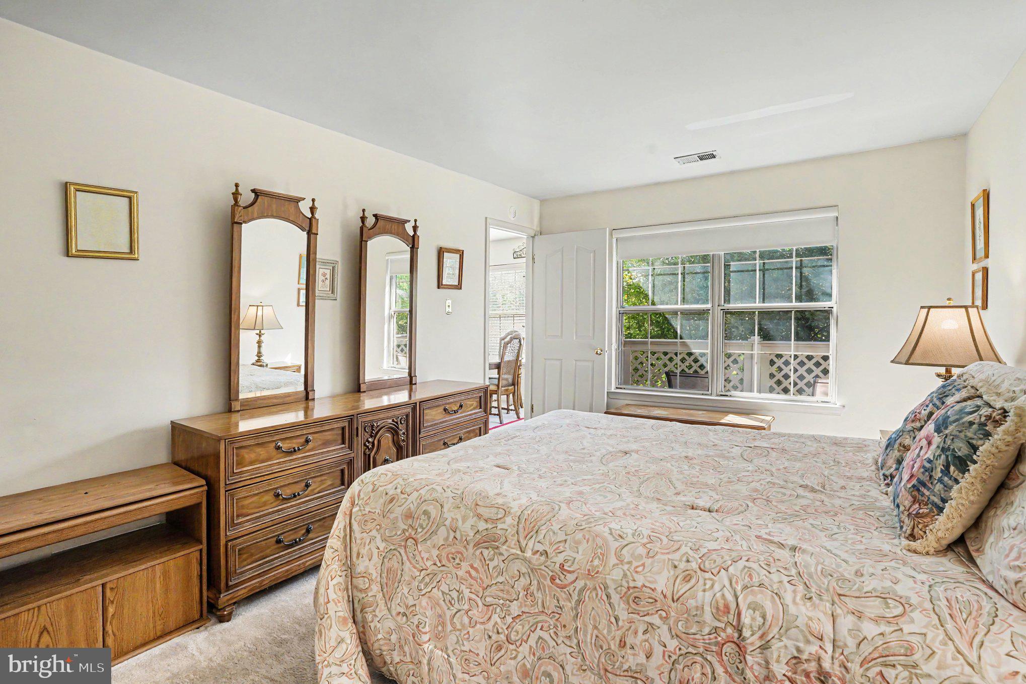 MONTGOMERY BROOK - Residential