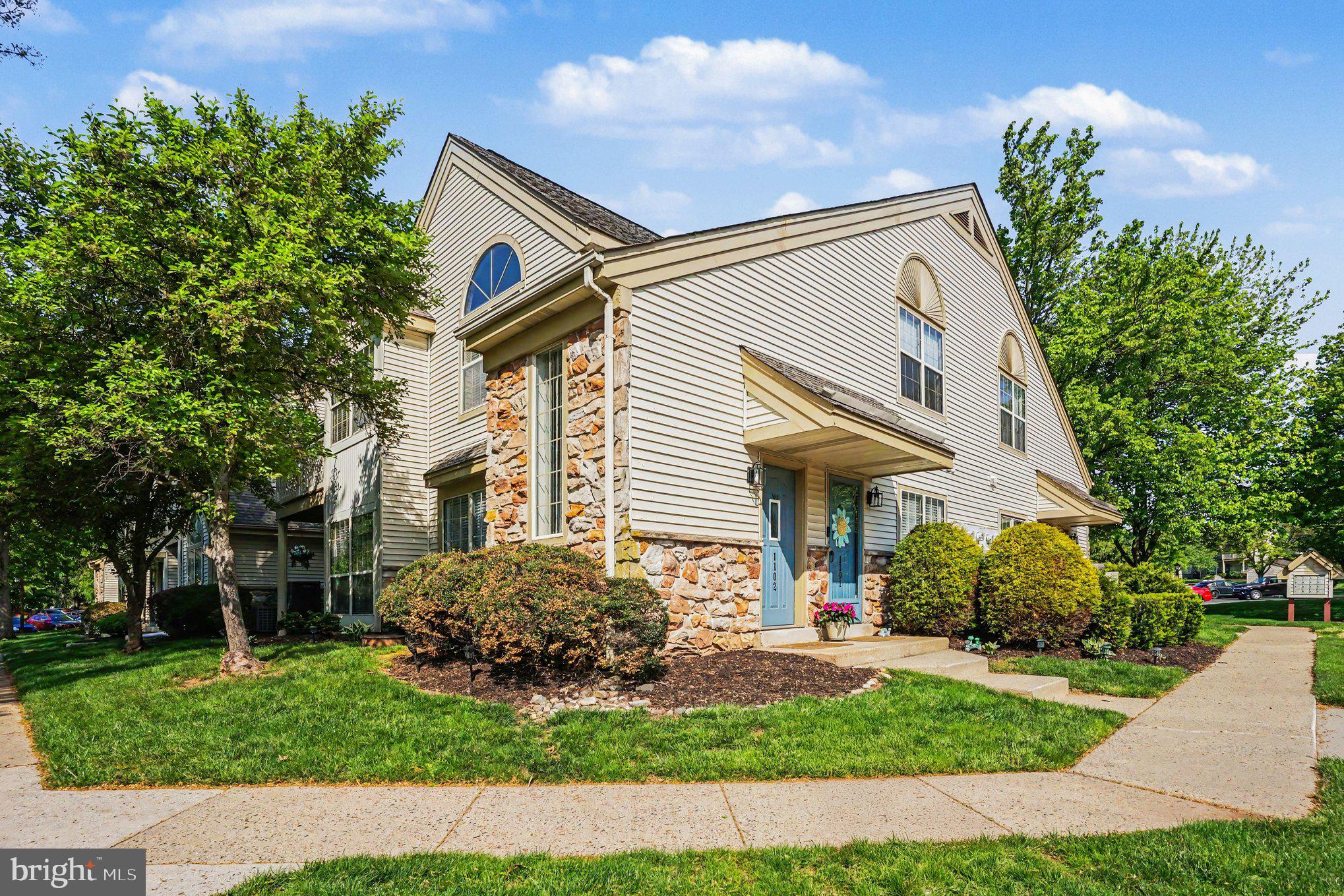 MONTGOMERY BROOK - Residential
