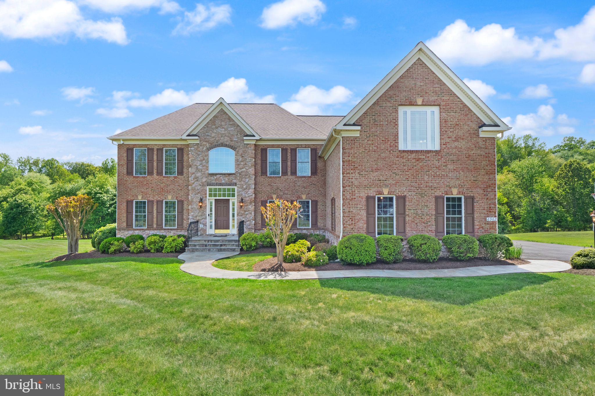 BROOKSIDE - Residential