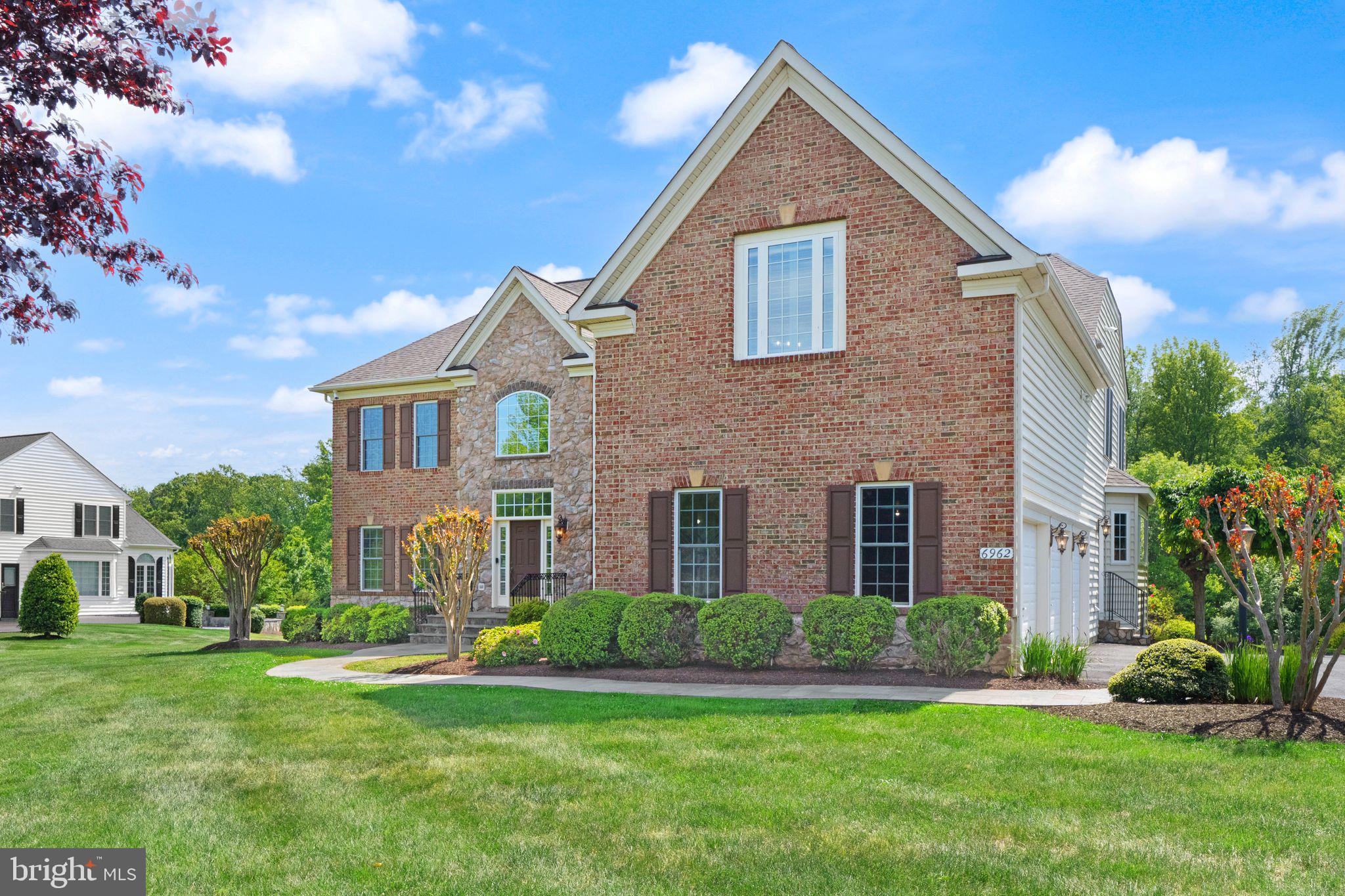 BROOKSIDE - Residential