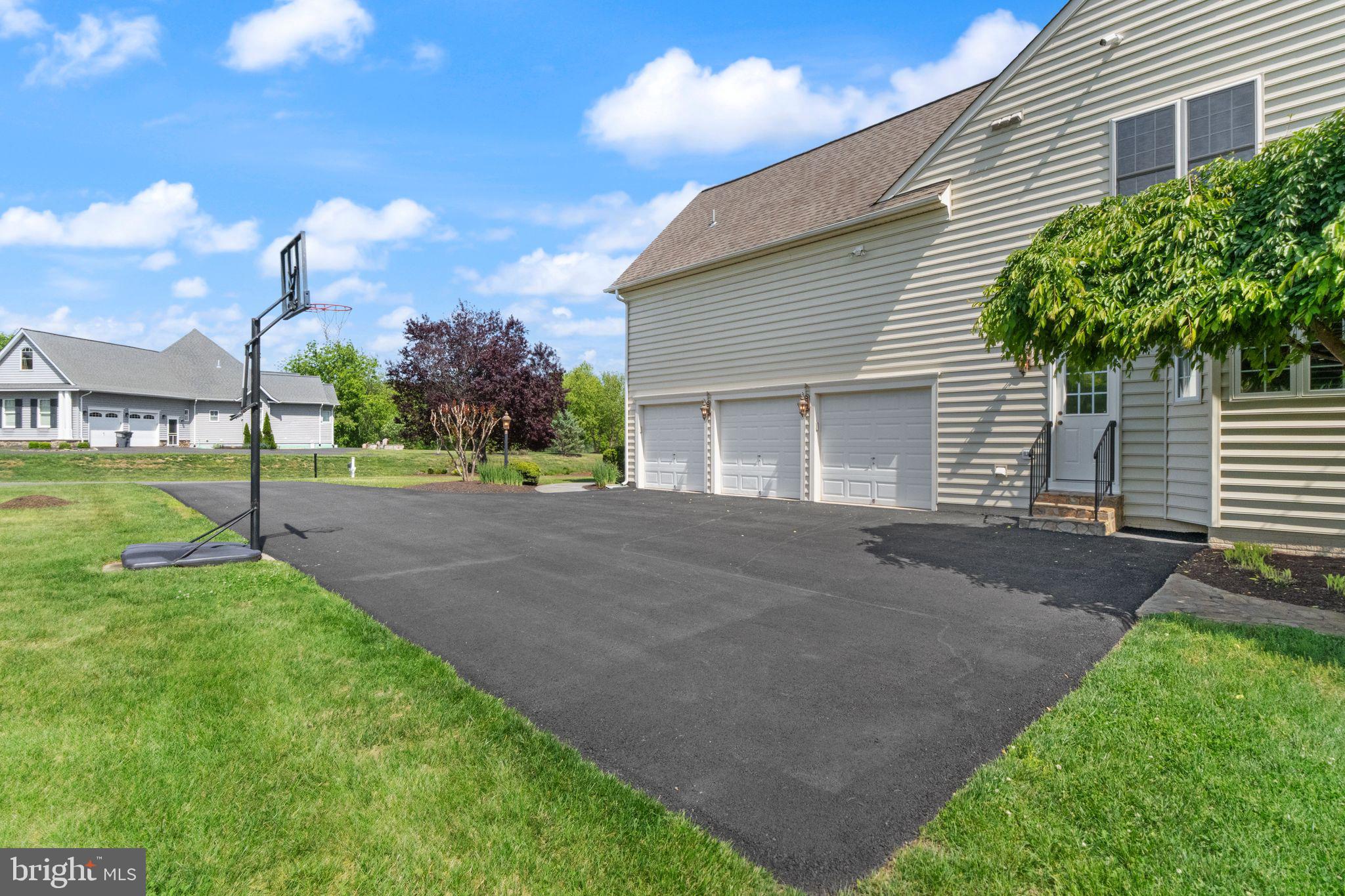 BROOKSIDE - Residential