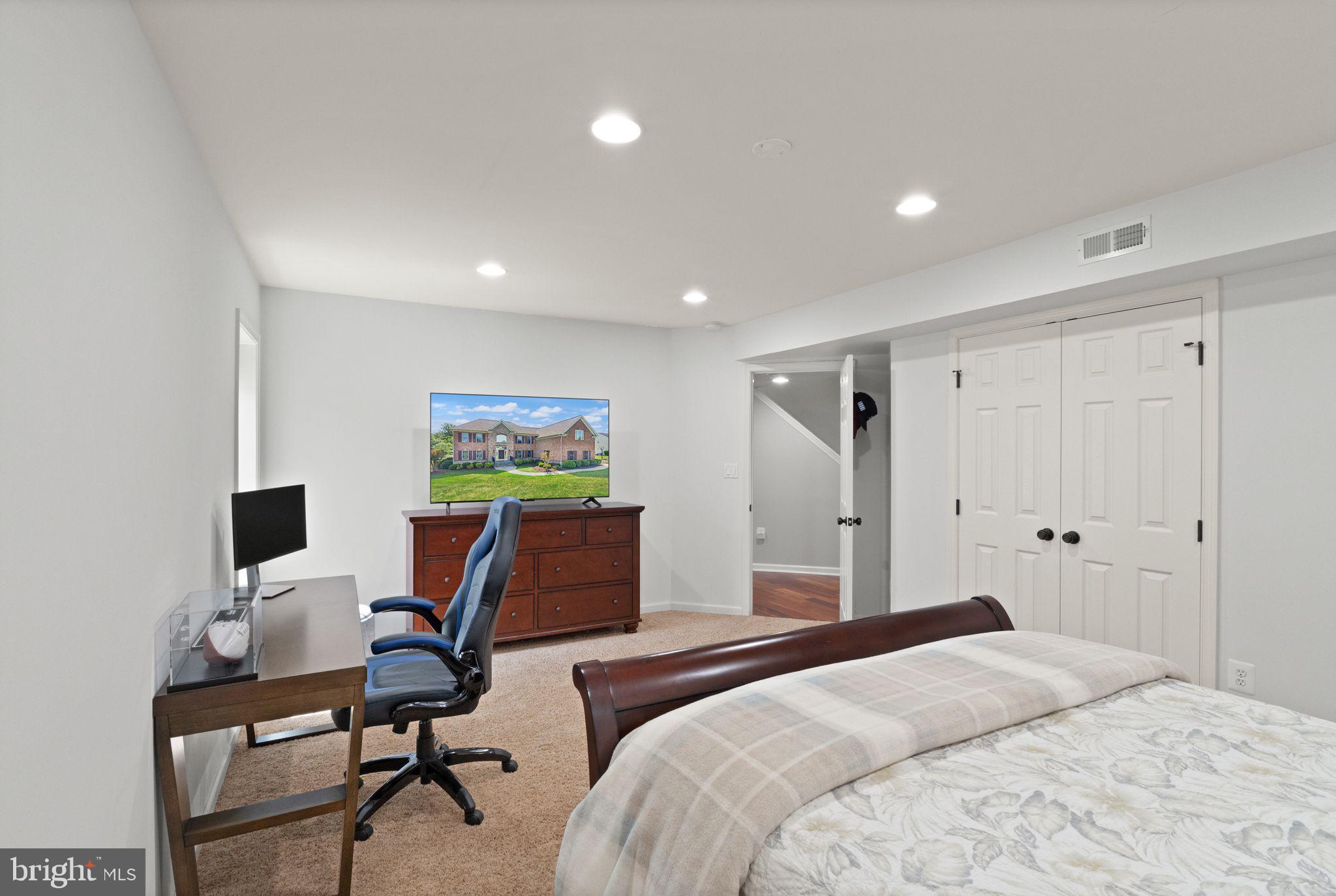 BROOKSIDE - Residential