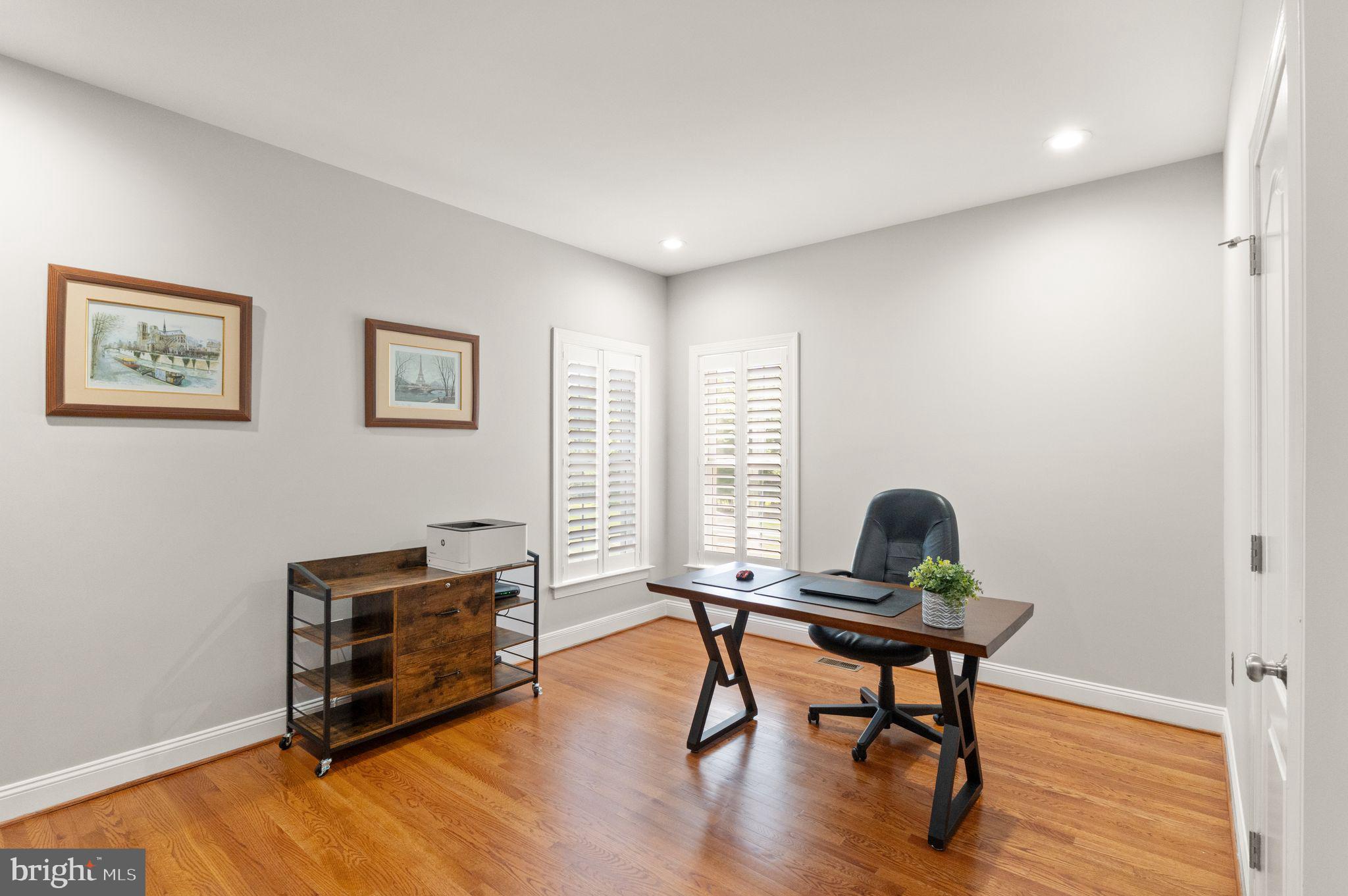 BROOKSIDE - Residential