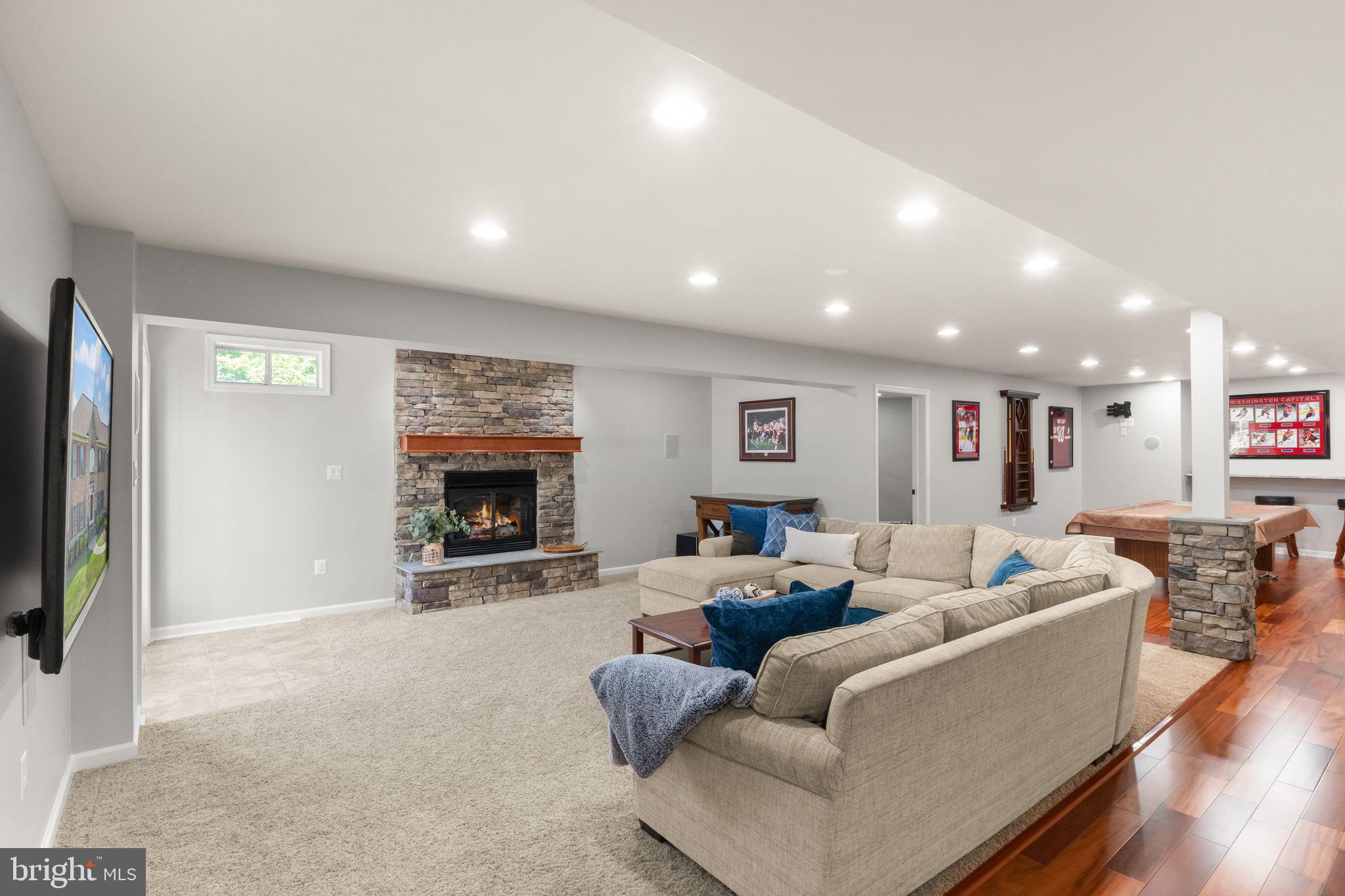 BROOKSIDE - Residential