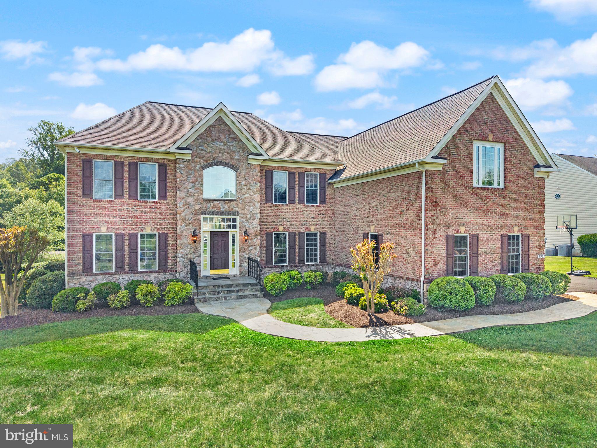 6962 EMMA COURT
