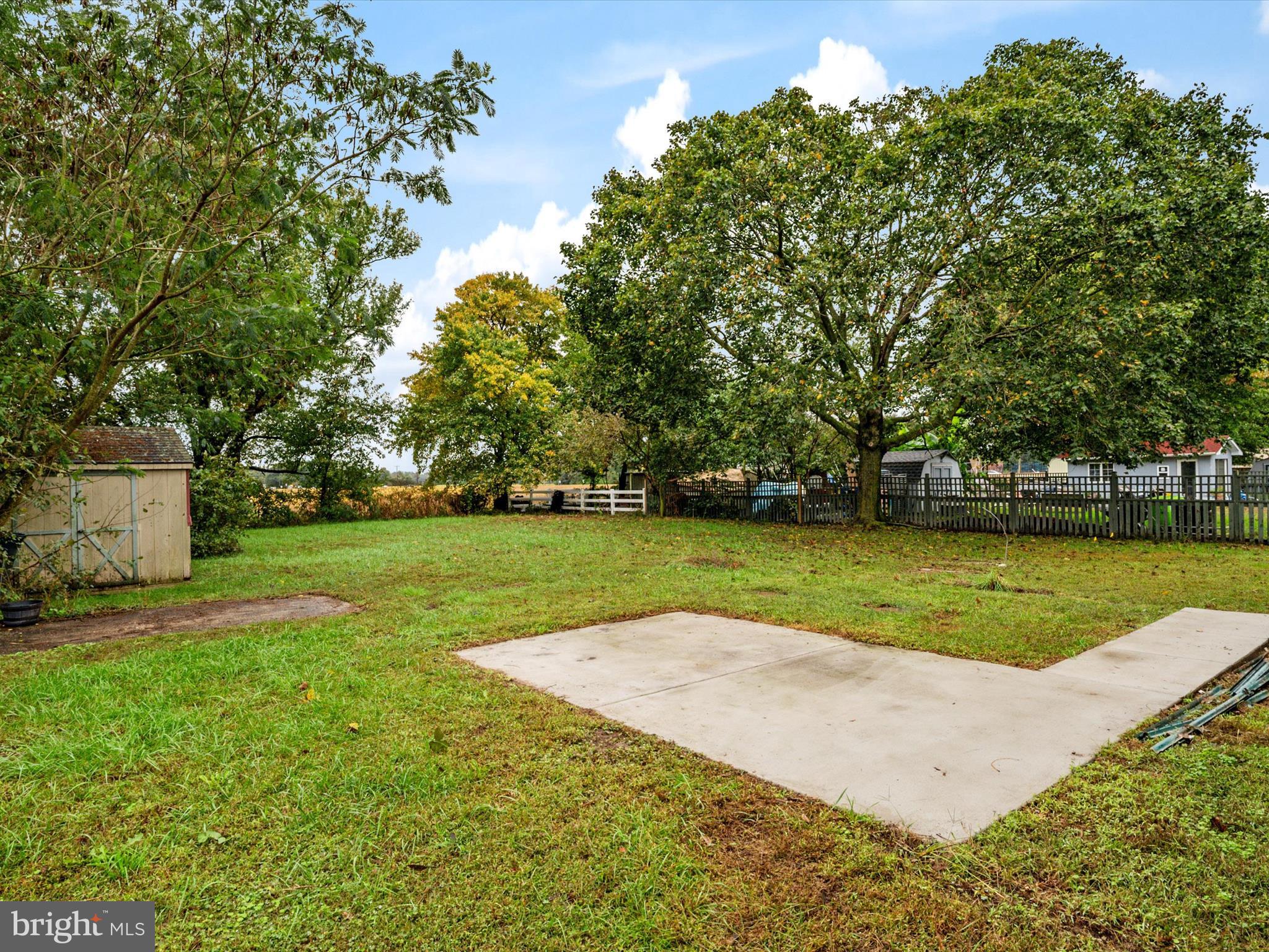 WEST VIEW - Residential