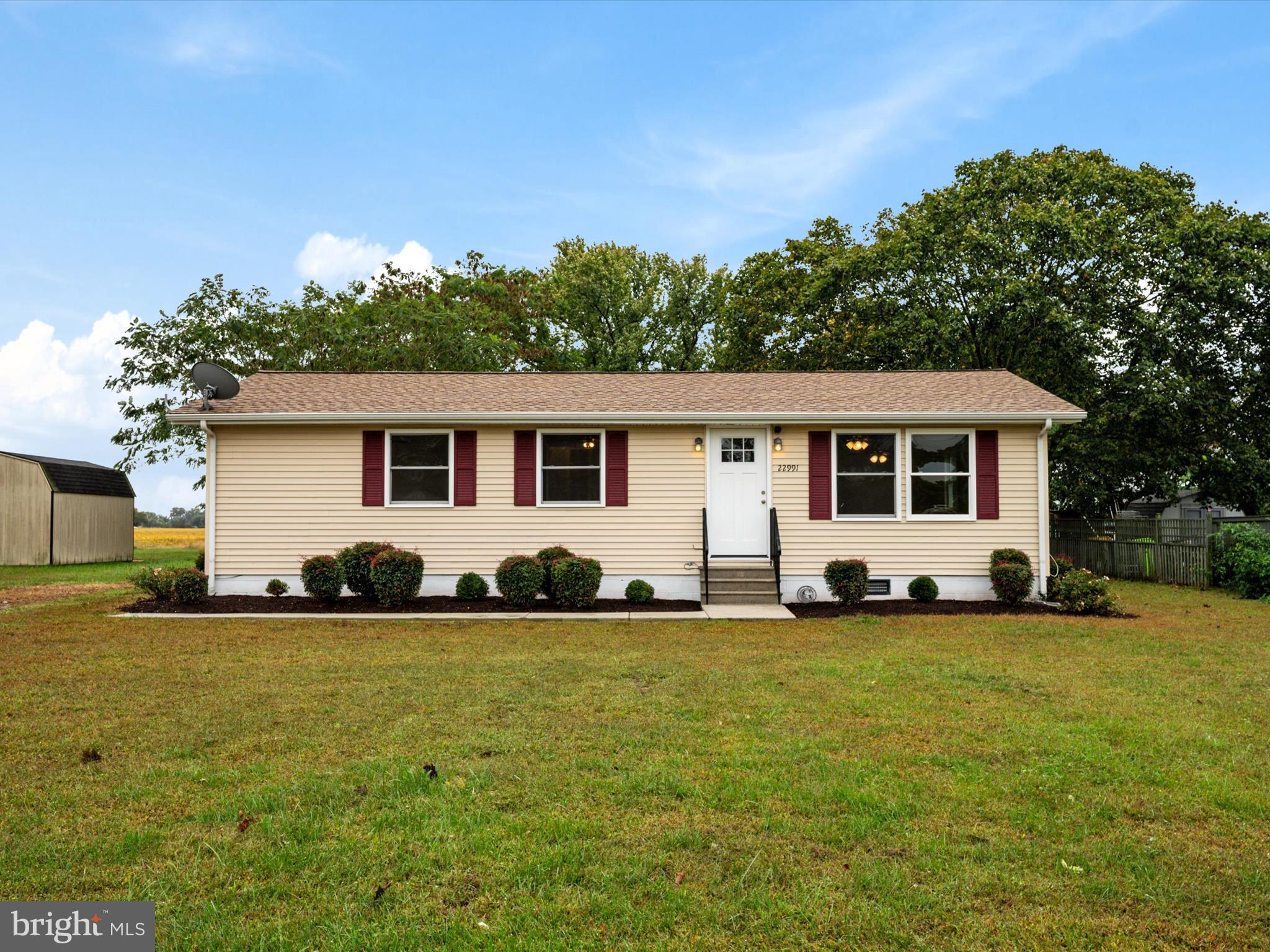 WEST VIEW - Residential