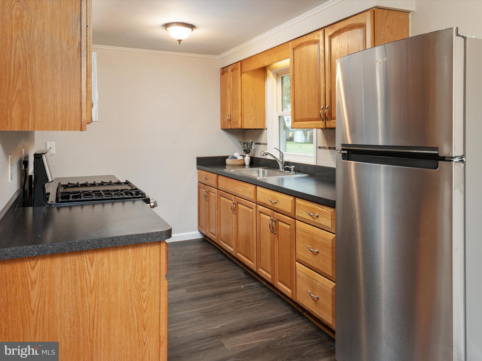 WEST VIEW - Residential