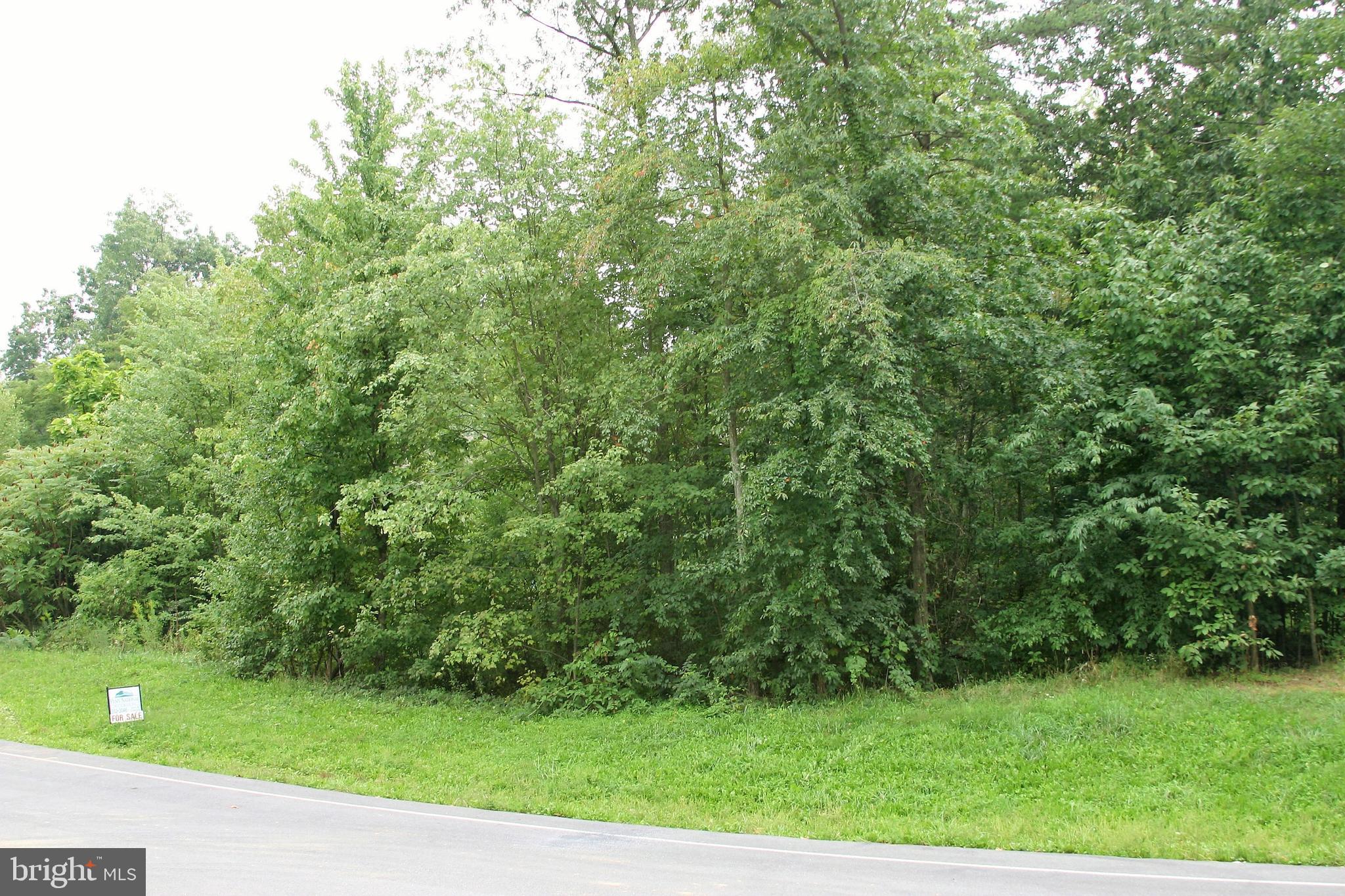 PENN NATIONAL GOLF COURSE COMMUNITY - Land