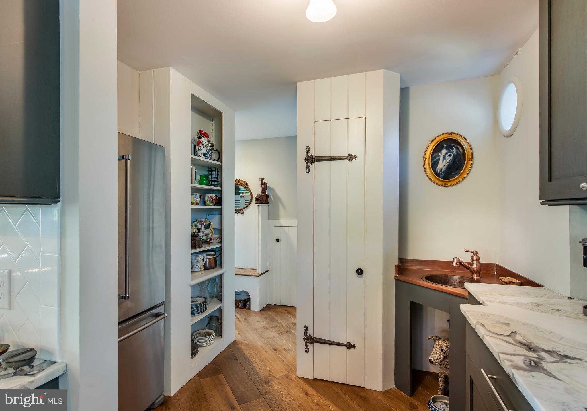 GLADWYNE - Residential