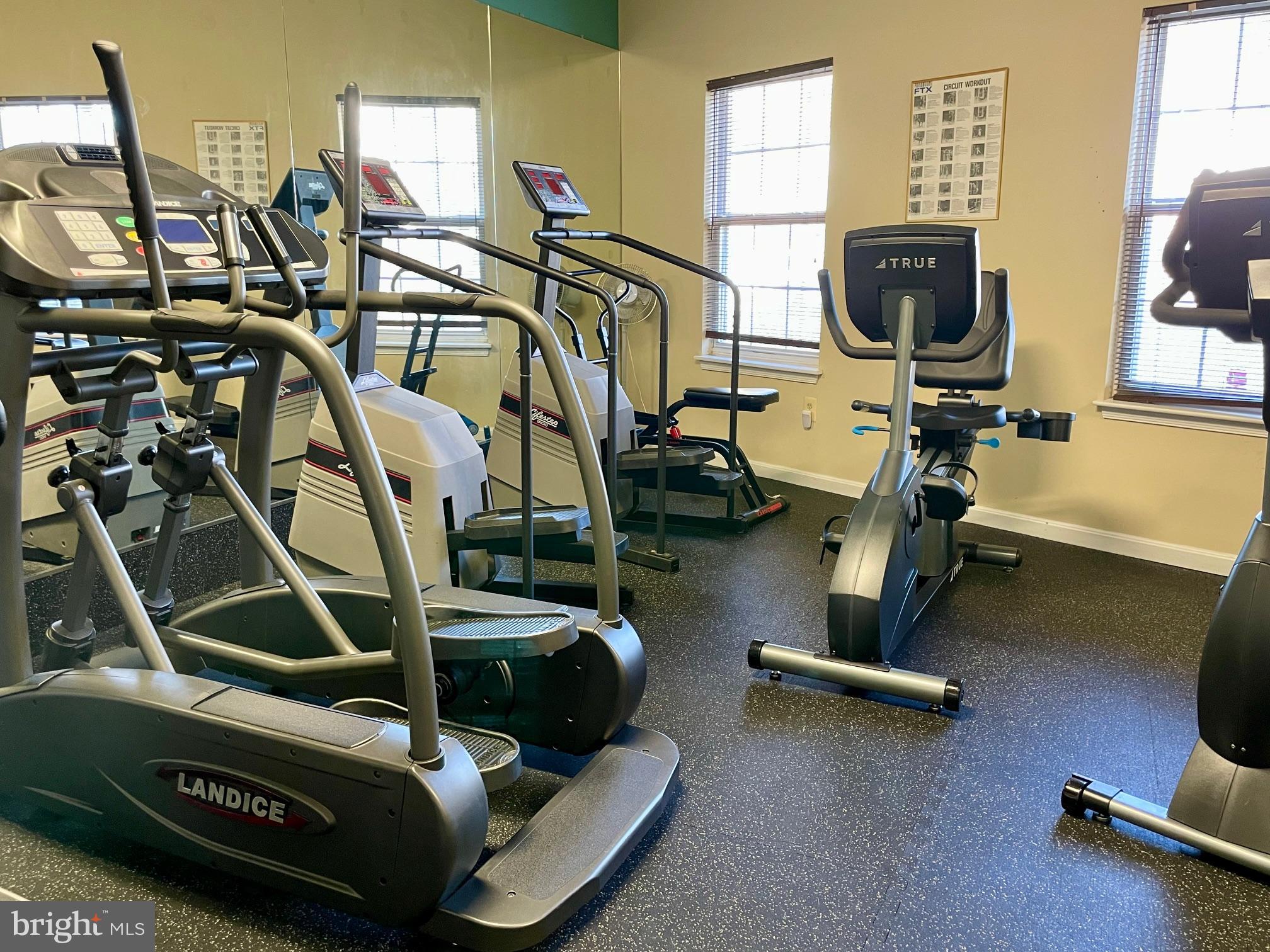 TAYLOR RIDGE - Residential