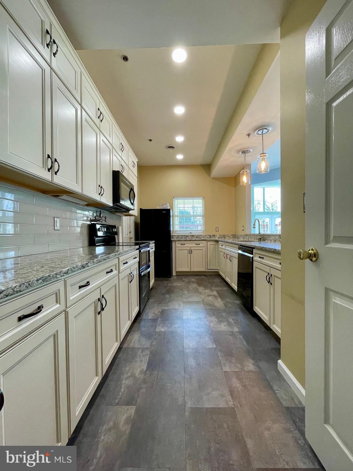 TAYLOR RIDGE - Residential