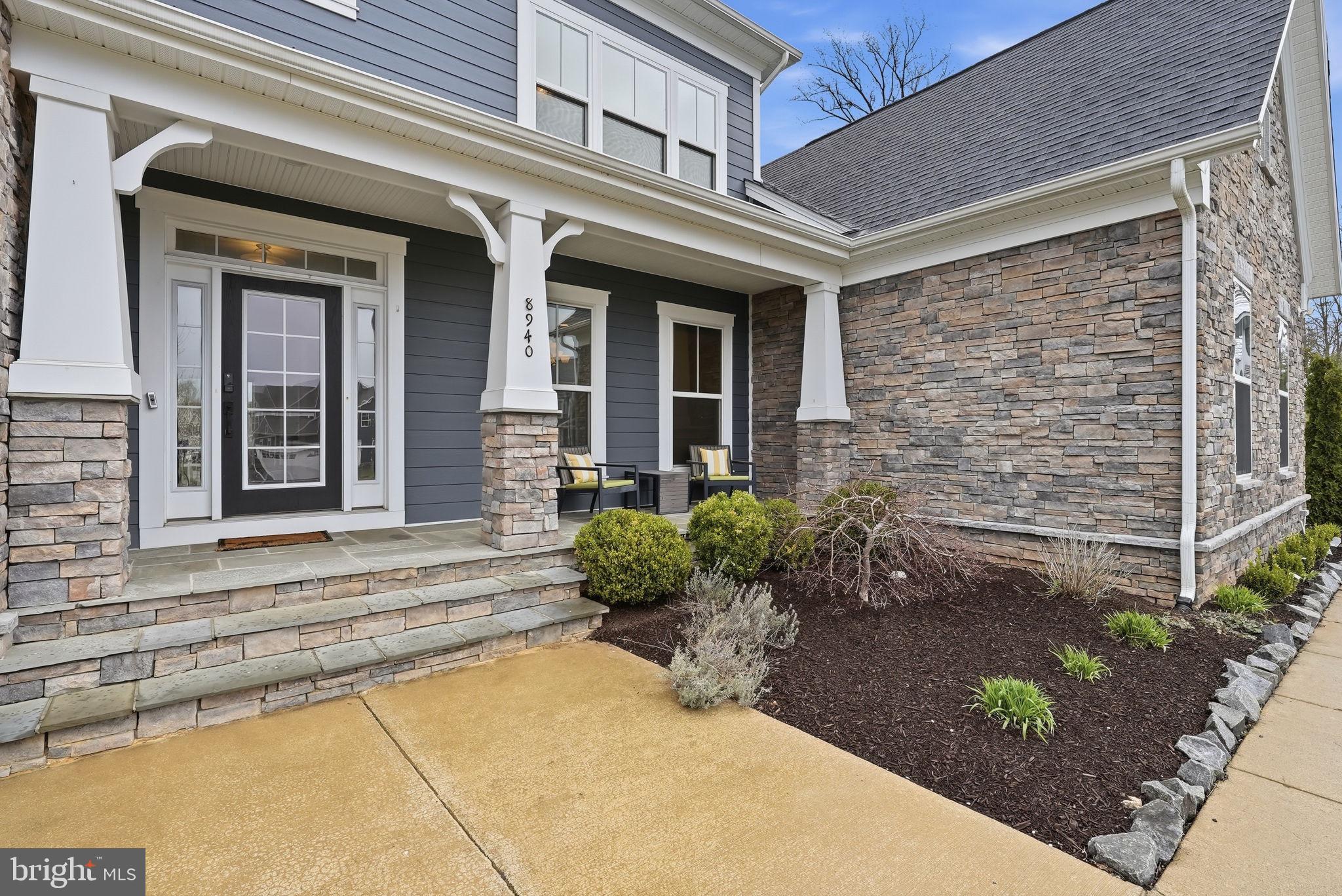 8940 SILVAN WOODS COURT