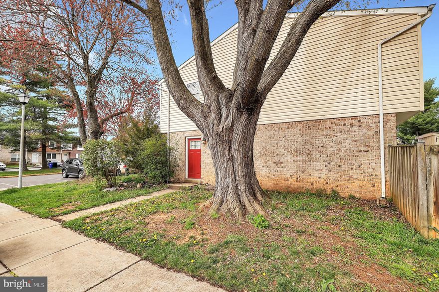 Welcome home to this stunning 4-bedroom, 2-bathroom end unit townhouse boasting a host of exquisite upgrades. The heart of the home, the renovated kitchen, features elegant granite countertops complemented by sleek white cabinets, and a spacious breakfast area. Updated flooring in the kitchen and breakfast area adds a touch of sophistication, while recent professional painting enhances the home's fresh and modern aesthetic. Outside, a fenced-in yard provides privacy and security, perfect for outdoor gatherings or relaxing in the sunshine. Additionally, a convenient storage shed offers ample space for storing tools or outdoor equipment. With its impeccable finishes and desirable end unit location, this townhouse offers the perfect blend of style, comfort, and functionality for discerning homeowners.
