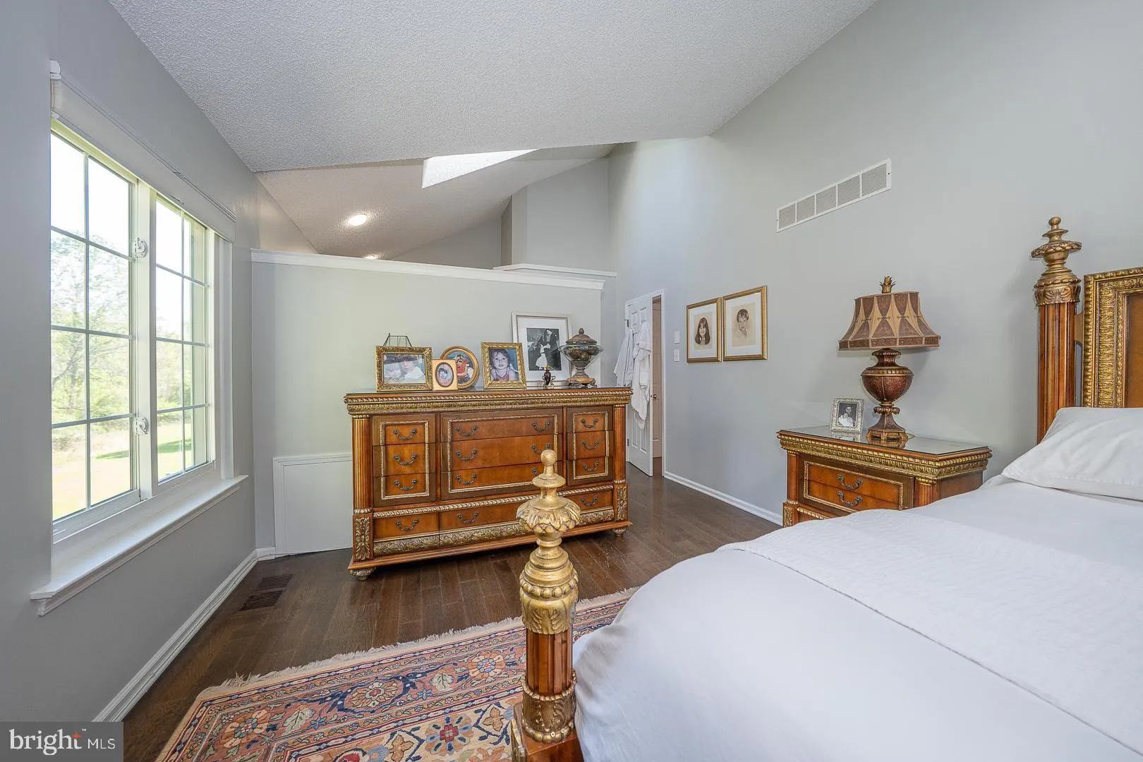 Chesterbrook, Pennsylvania 19087, United States, 3 Bedrooms Bedrooms, ,4 BathroomsBathrooms,Residential,Pending,117736