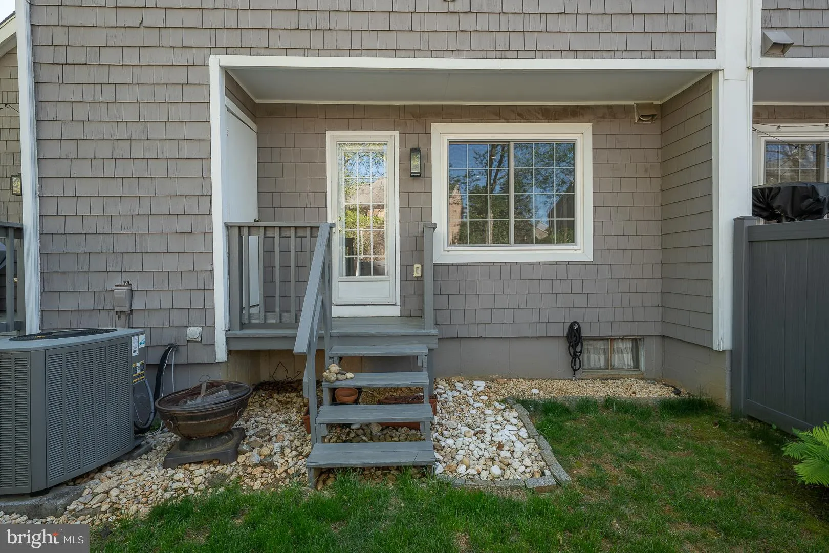 Chesterbrook, Pennsylvania 19087, United States, 3 Bedrooms Bedrooms, ,4 BathroomsBathrooms,Residential,Pending,117736