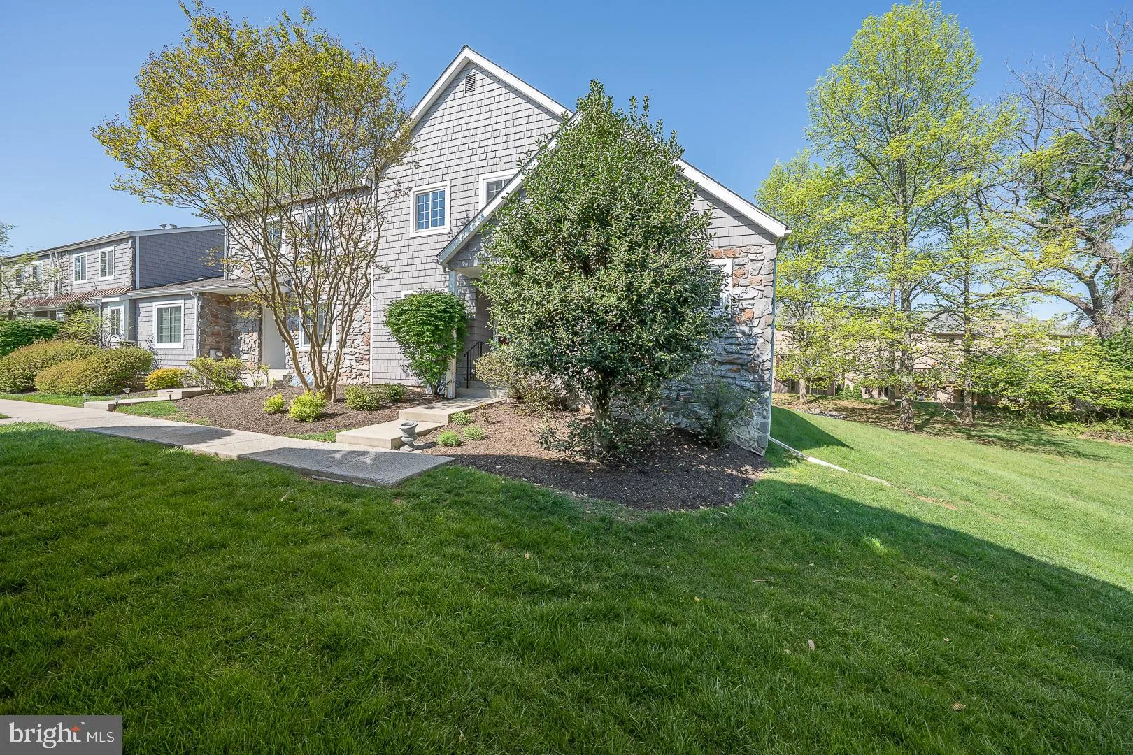 Chesterbrook, Pennsylvania 19087, United States, 3 Bedrooms Bedrooms, ,4 BathroomsBathrooms,Residential,Pending,117736