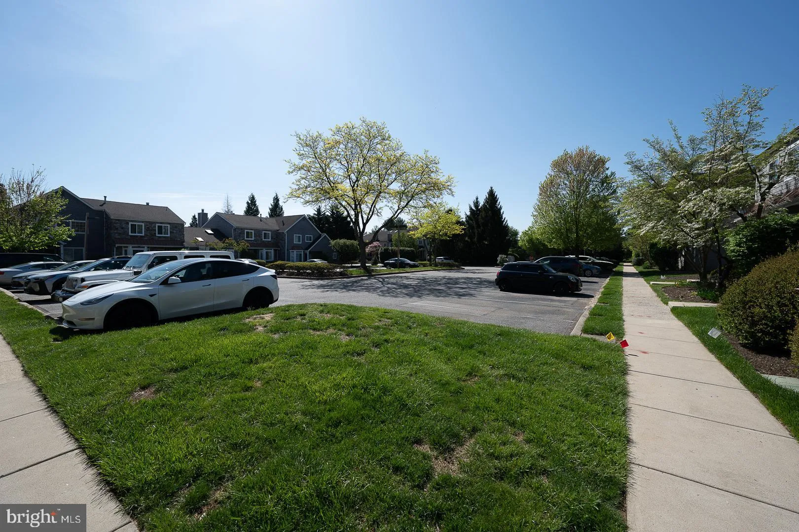 Chesterbrook, Pennsylvania 19087, United States, 3 Bedrooms Bedrooms, ,4 BathroomsBathrooms,Residential,Pending,117736