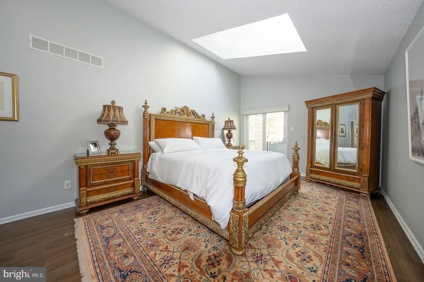 Chesterbrook, Pennsylvania 19087, United States, 3 Bedrooms Bedrooms, ,4 BathroomsBathrooms,Residential,Pending,117736